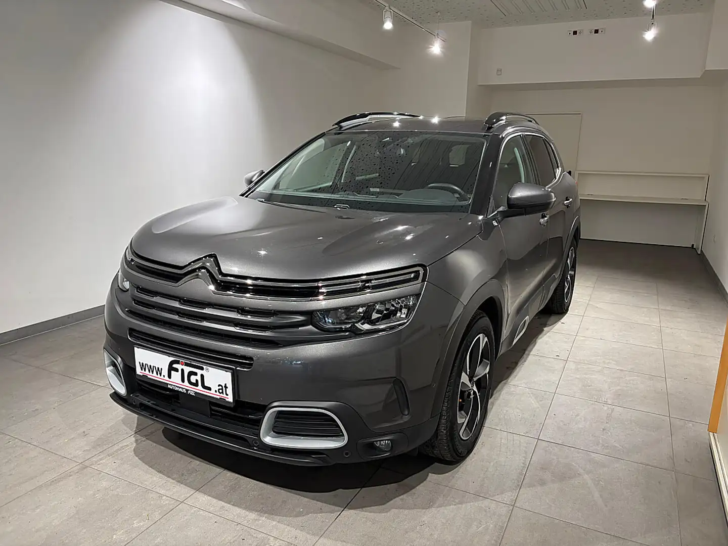Citroen C5 Aircross BlueHDI 130 S&S Feel Grau - 1