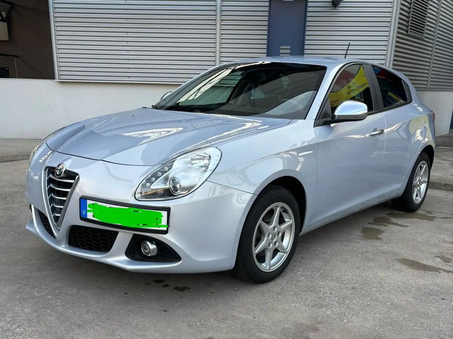 Alfa Romeo Giulietta Giulietta 1.4 TB 16V Turismo Weiß - 1