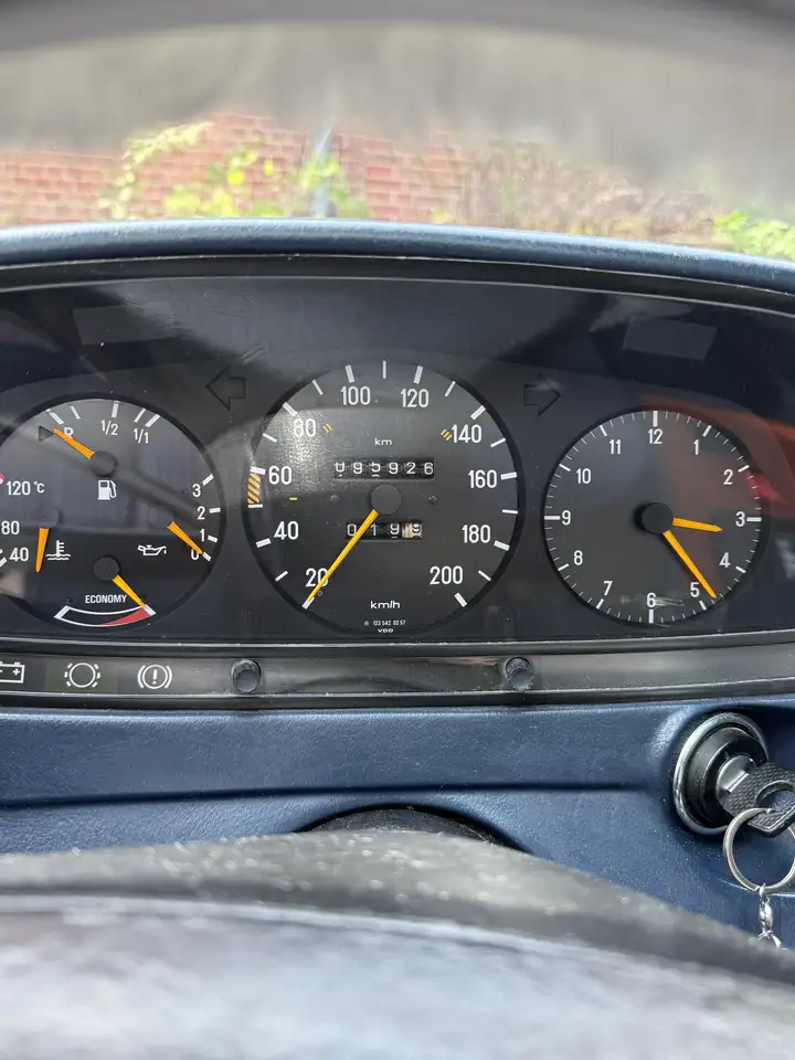 Mercedes-Benz Baureihe 123 230 E, foto 11
