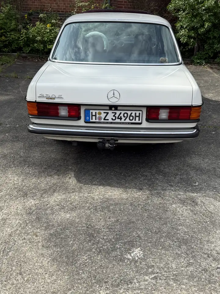 Mercedes-Benz Baureihe 123 230 E, foto 6