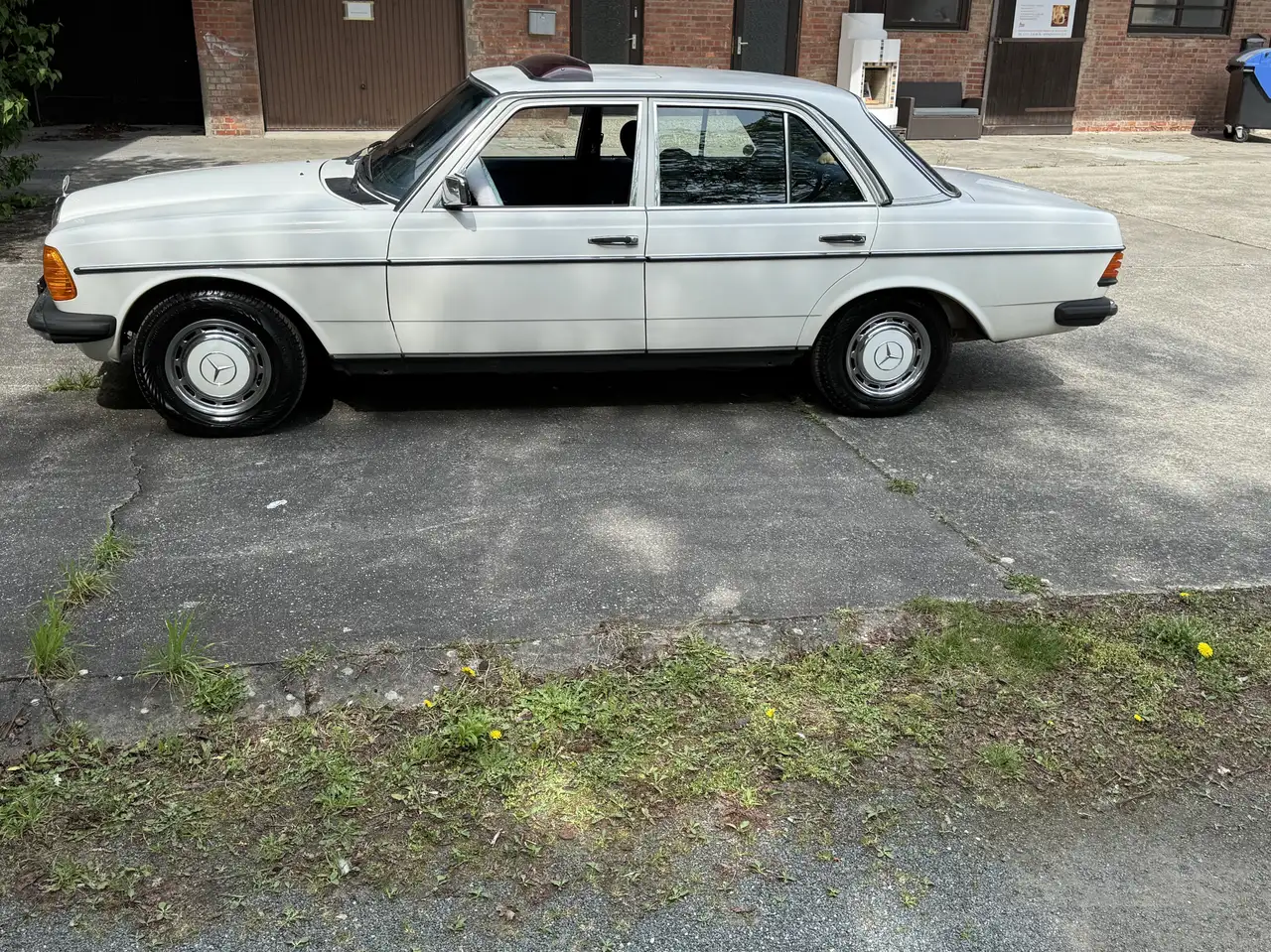 Mercedes-Benz Baureihe 123 230 E, foto 8