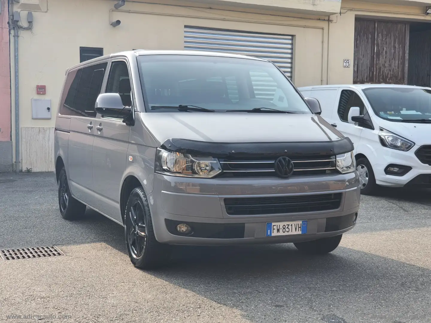 Volkswagen T5 Multivan 2.0 BiTDI 180CV DSG Comfortline Šedá - 1