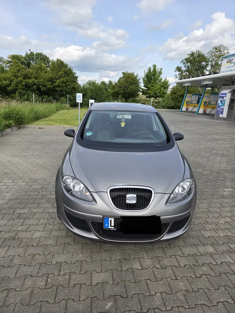 SEAT Altea 1.6 Reference - 1