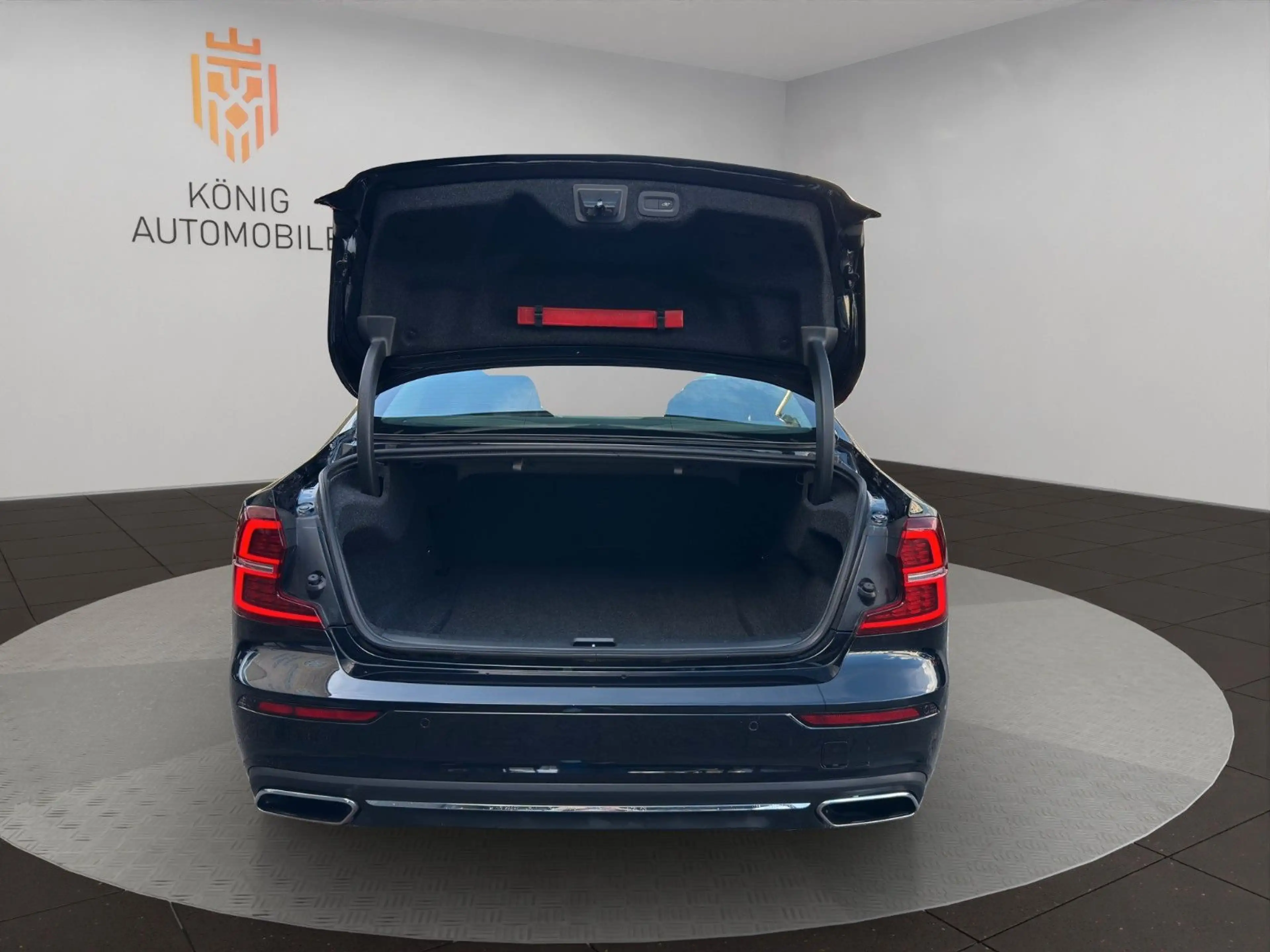 Volvo S60 Inscription/NAV/SHZ/SCHECKHEFT/LED/LM — photo 20