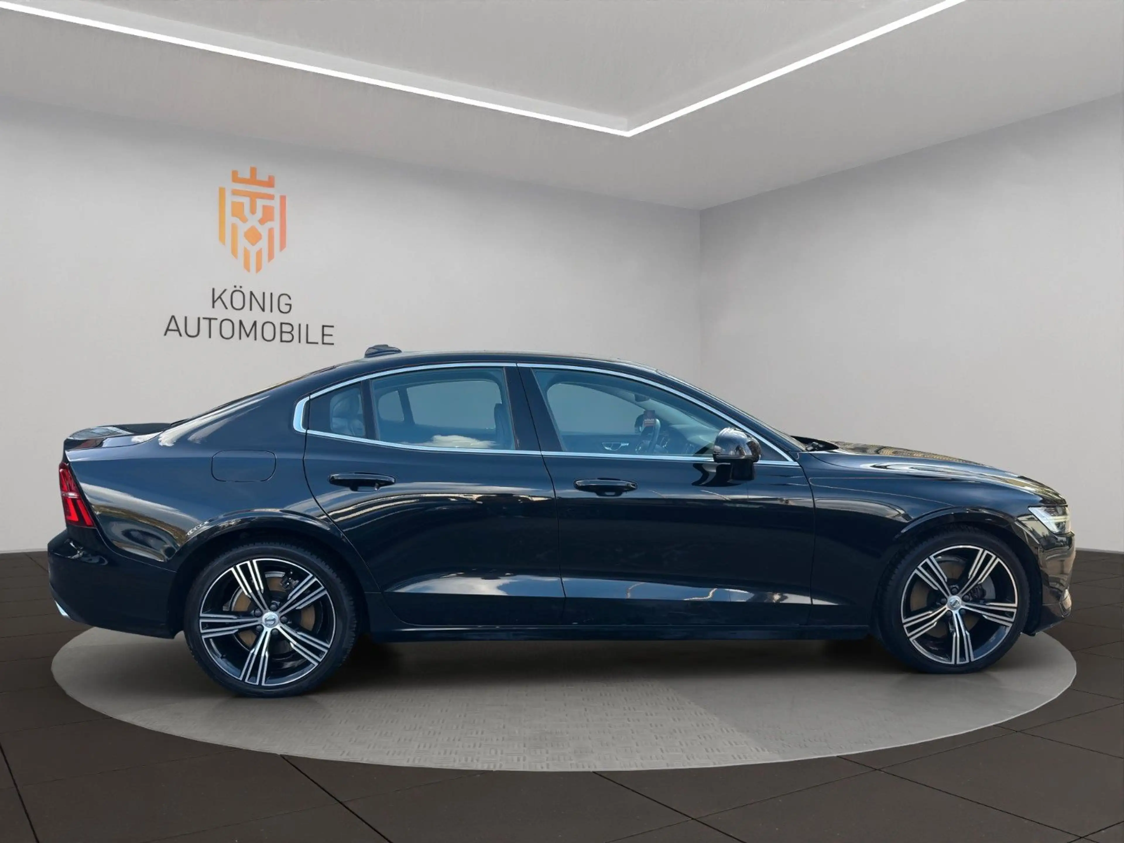 Volvo S60 Inscription/NAV/SHZ/SCHECKHEFT/LED/LM — photo 7