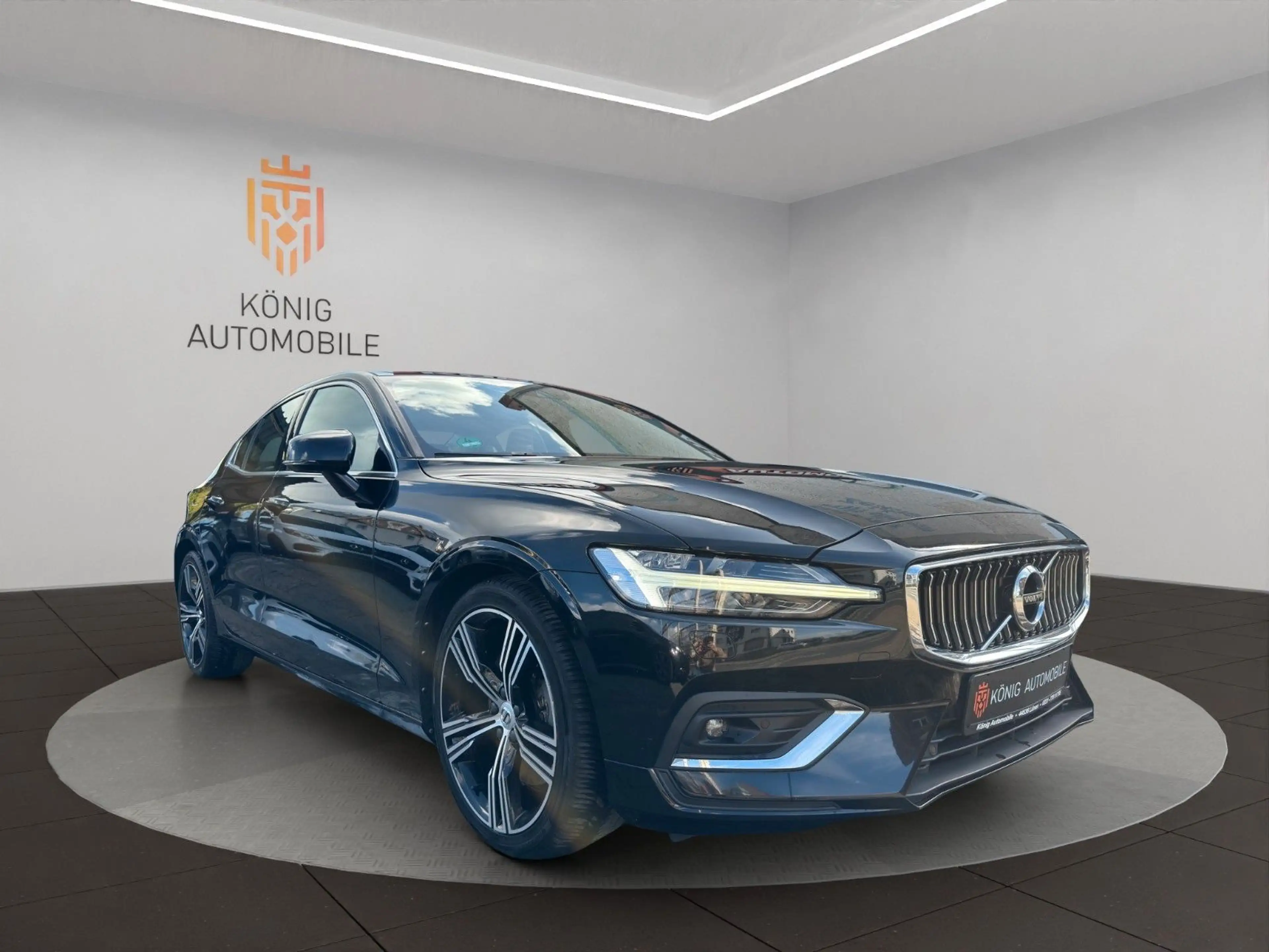 Volvo S60 Inscription/NAV/SHZ/SCHECKHEFT/LED/LM — photo 8