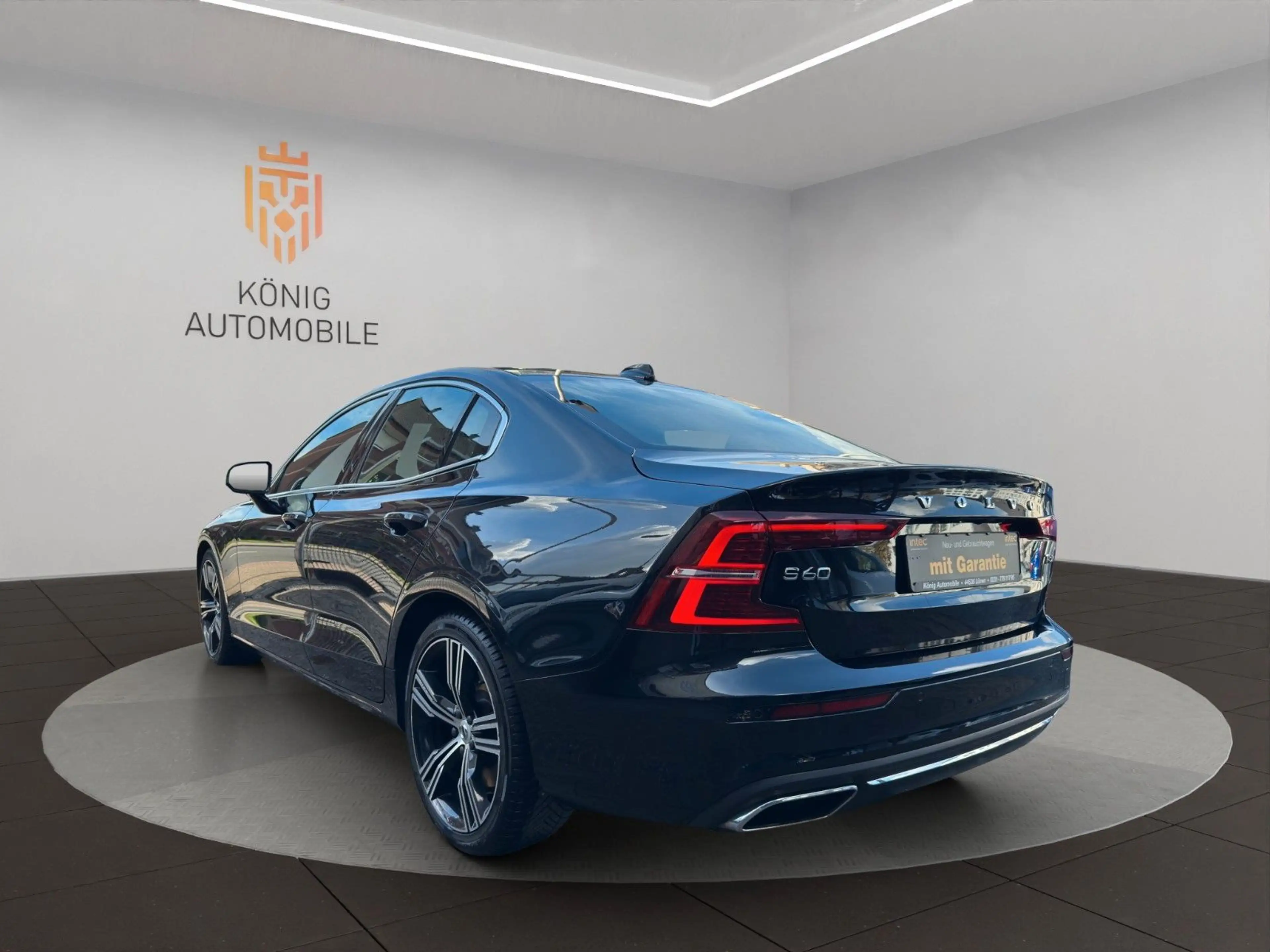 Volvo S60 Inscription/NAV/SHZ/SCHECKHEFT/LED/LM — photo 4