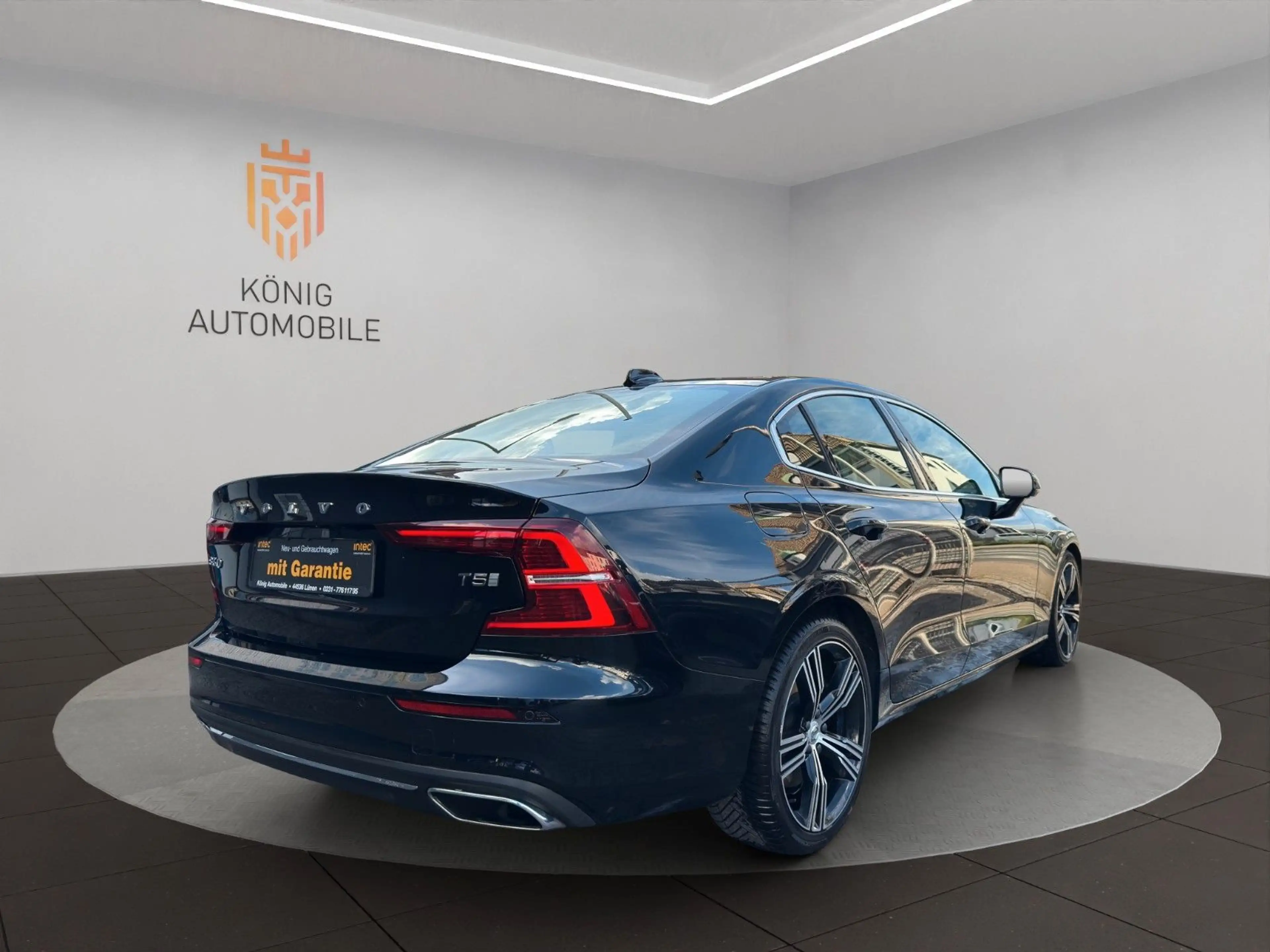 Volvo S60 Inscription/NAV/SHZ/SCHECKHEFT/LED/LM — photo 6