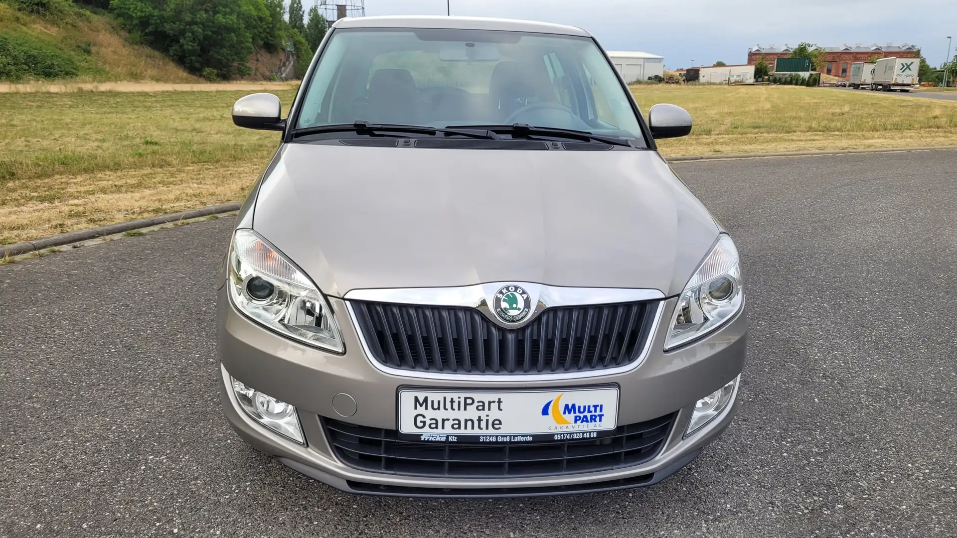 Skoda Fabia 1.2 FAMILY Green tec "erst 32.060 KM-Shz-Klima" Braun - 1