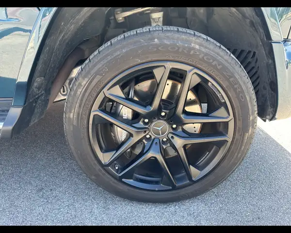 Mercedes-Benz G-Class view 12