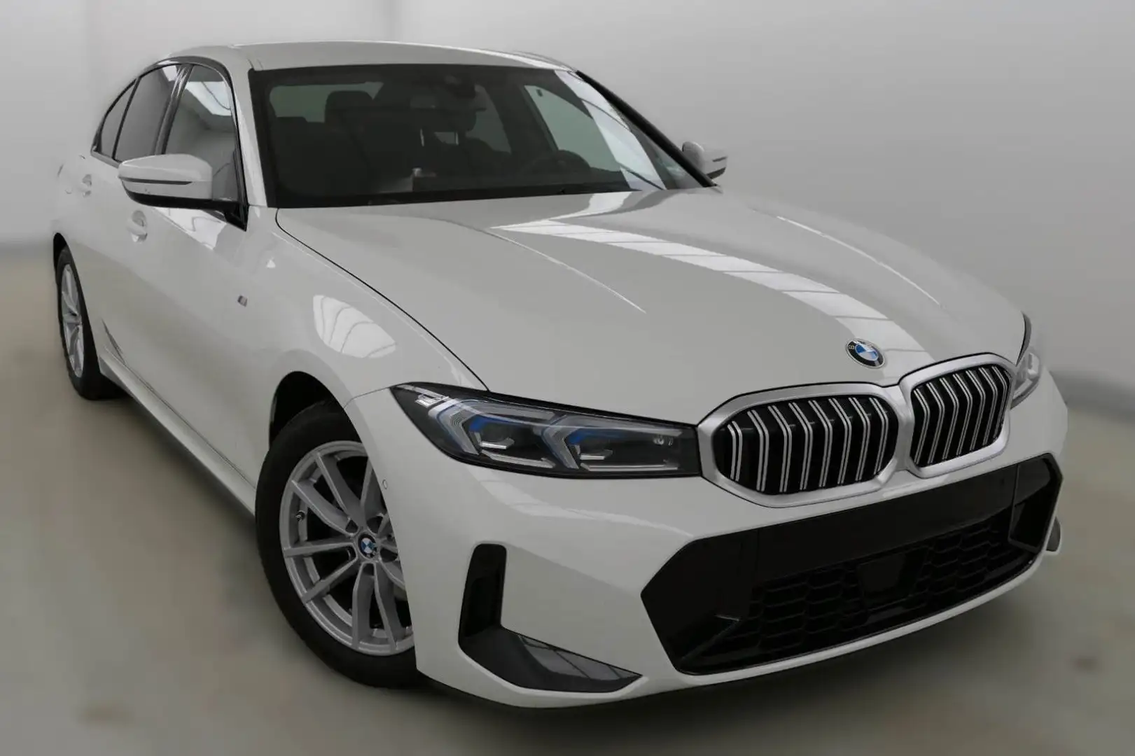 BMW 320 d xDrive Limo  M Sport / HUD / KAMERA / ACC Blanc - 2