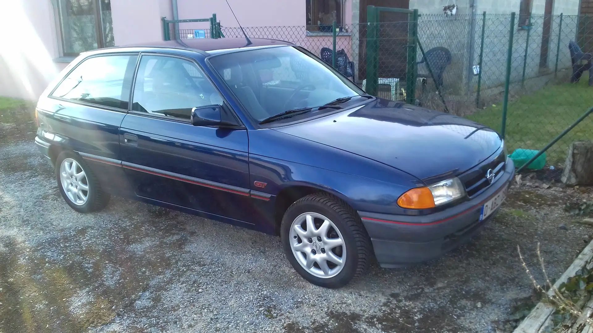 Opel Astra 1400GT Bleu - 2