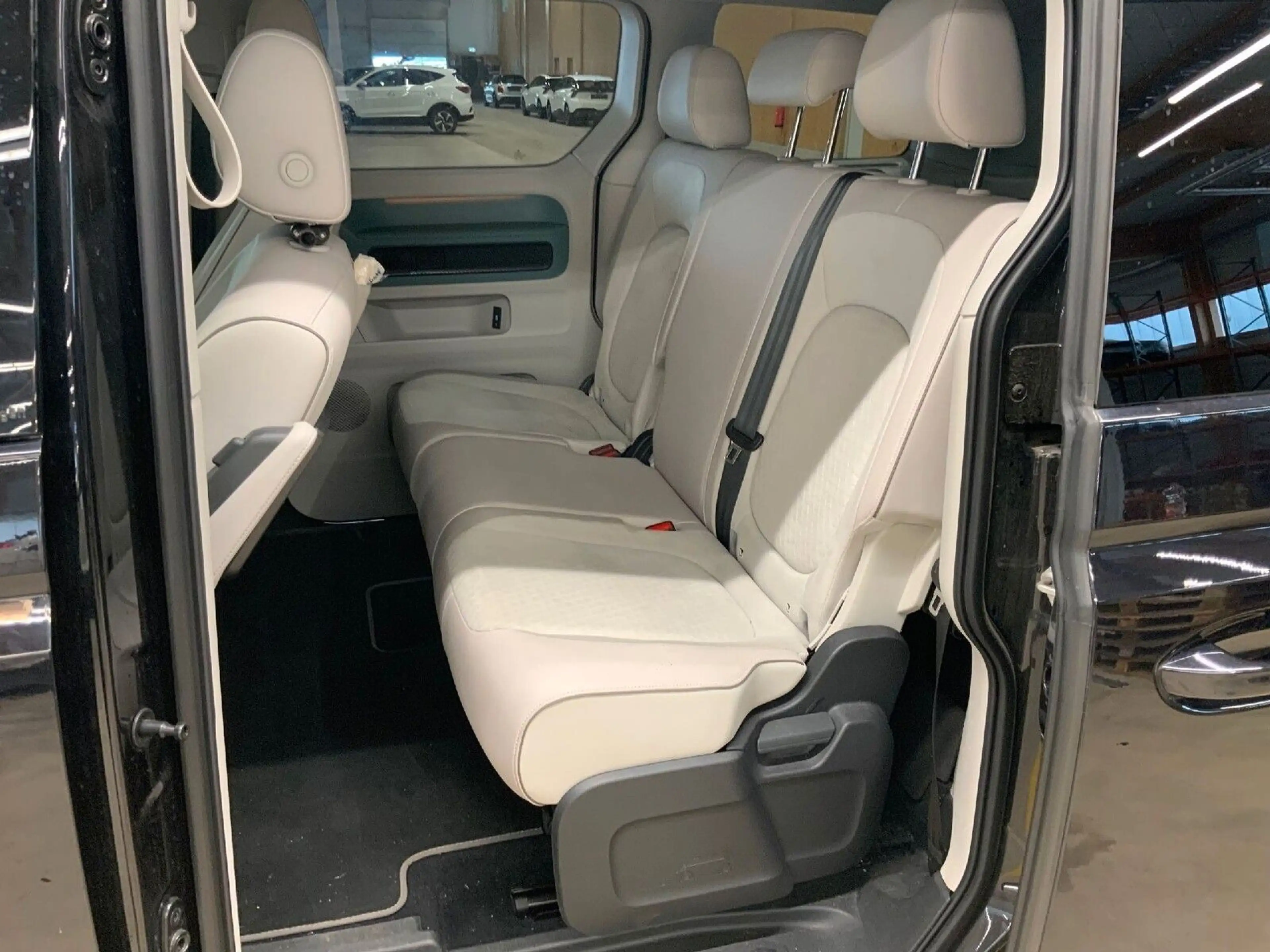Volkswagen ID. Buzz Pro 77 kWh | AHK | 360 | DAB | CarPlay — photo 13
