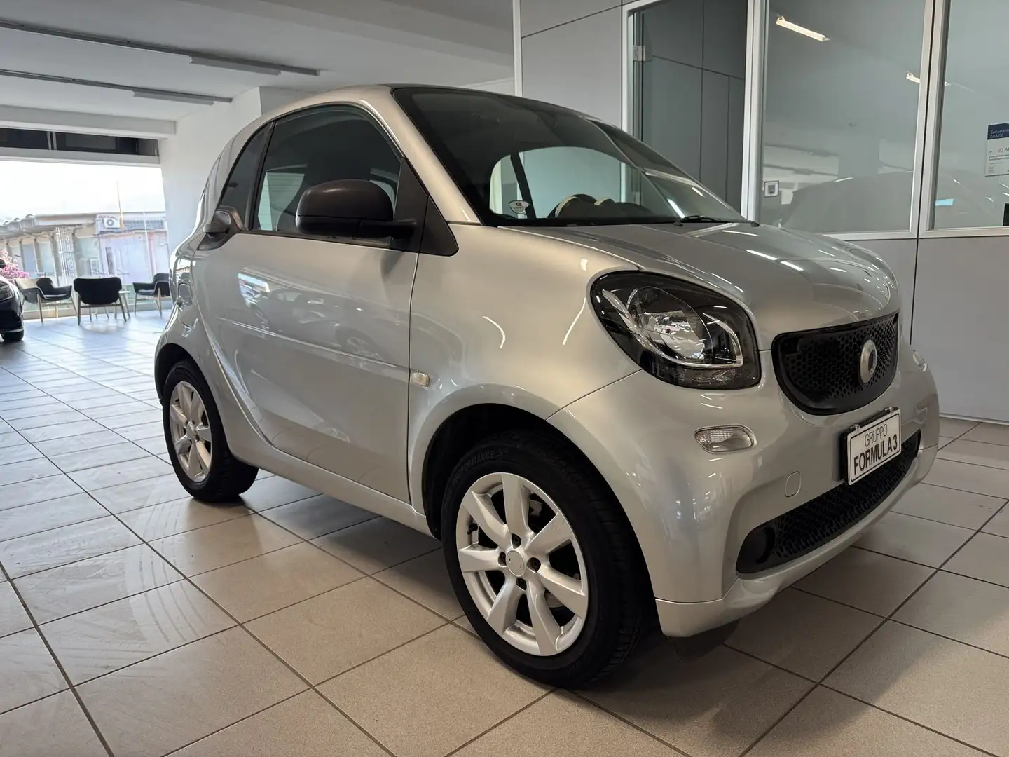 smart forTwo 70 1.0 twinamic Youngster Grigio - 2