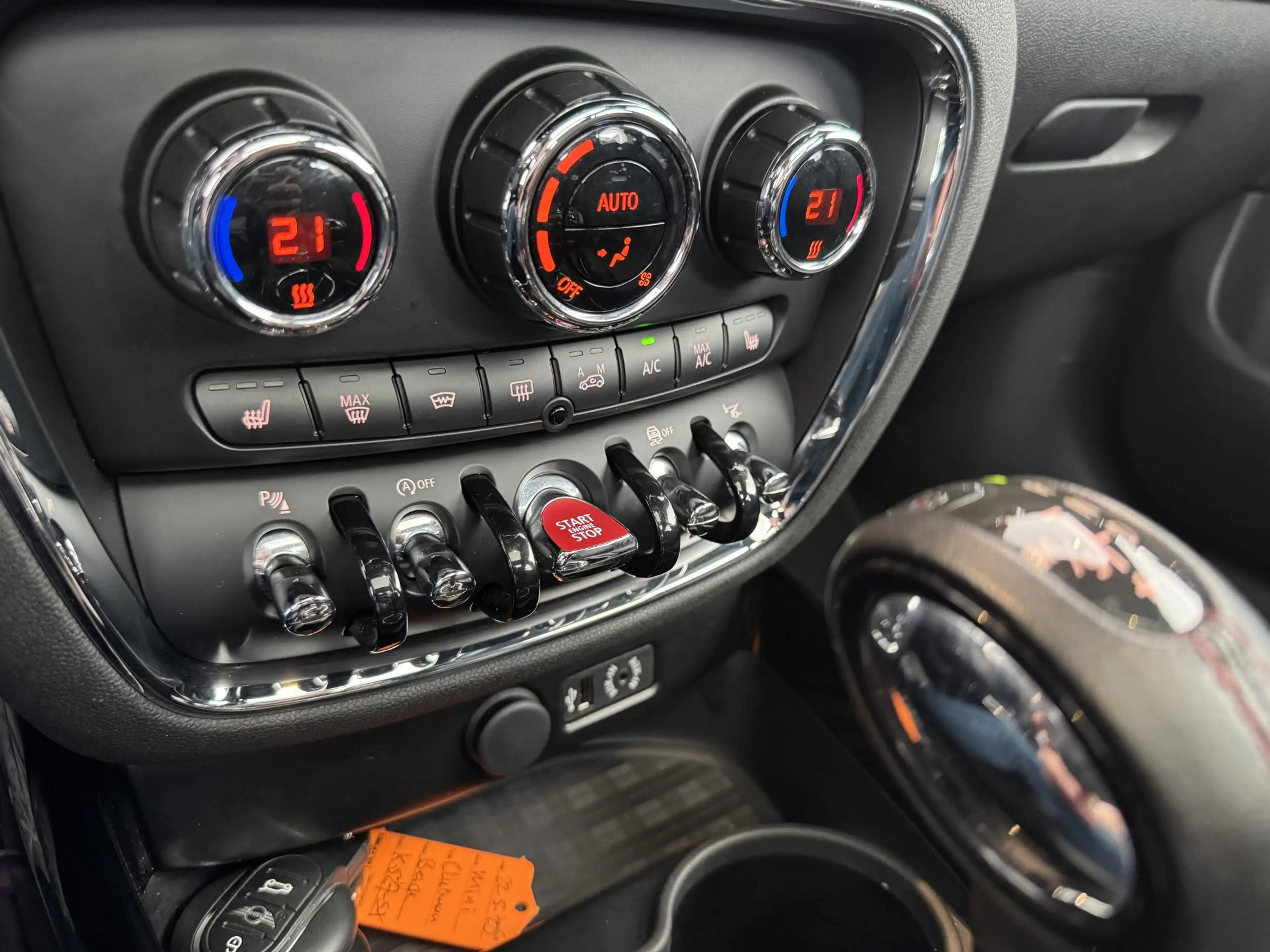 MINI John Cooper Works Clubman 2.0 ALL4 Chili — photo 22