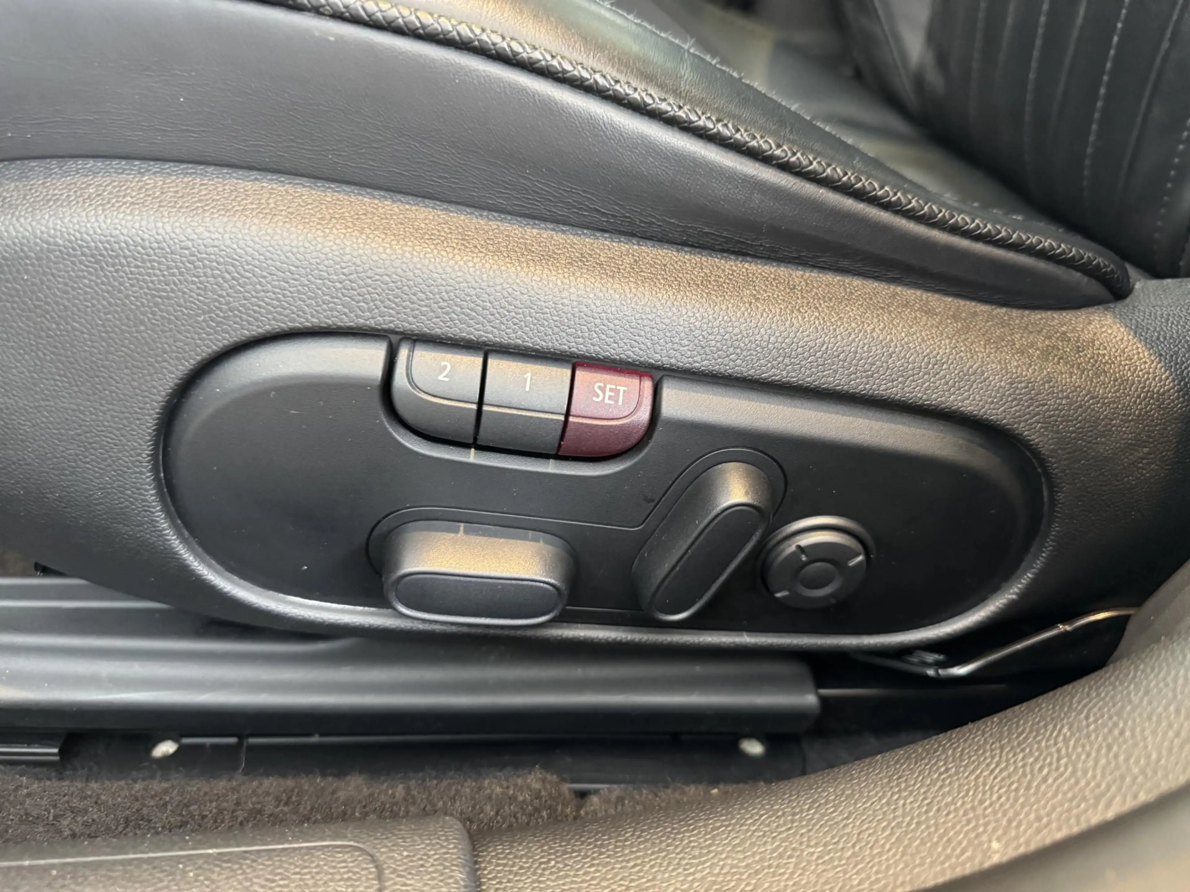 MINI John Cooper Works Clubman 2.0 ALL4 Chili — photo 15