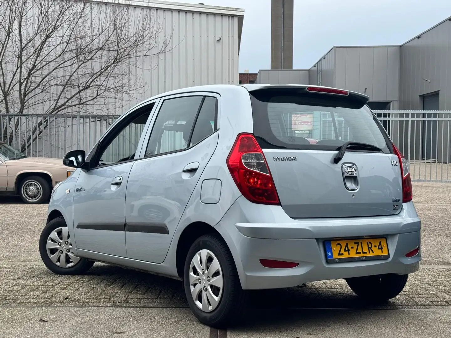 Hyundai i10 1.0 i-Drive Cool| 1STE EIGENAAR| AIRCO | ELEKTRISC Grau - 2