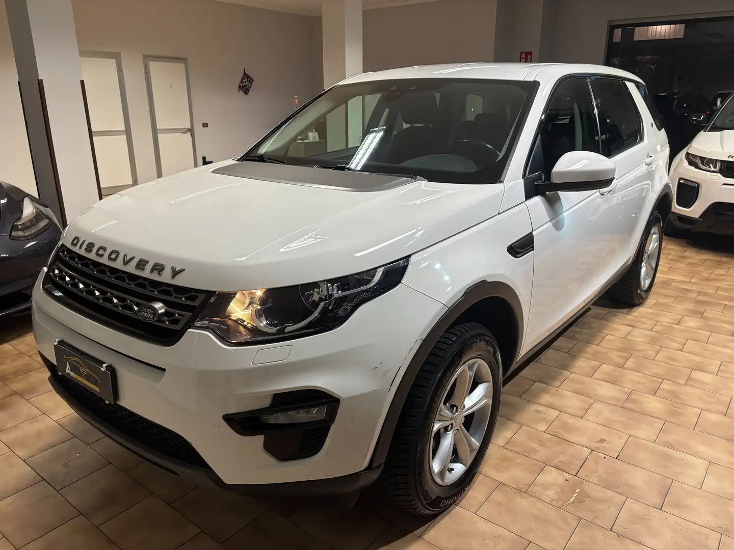 Land Rover Discovery Sport 2.0 td4 *E6*GANCIO TRAINO*CATENA FATTA Bianco - 1