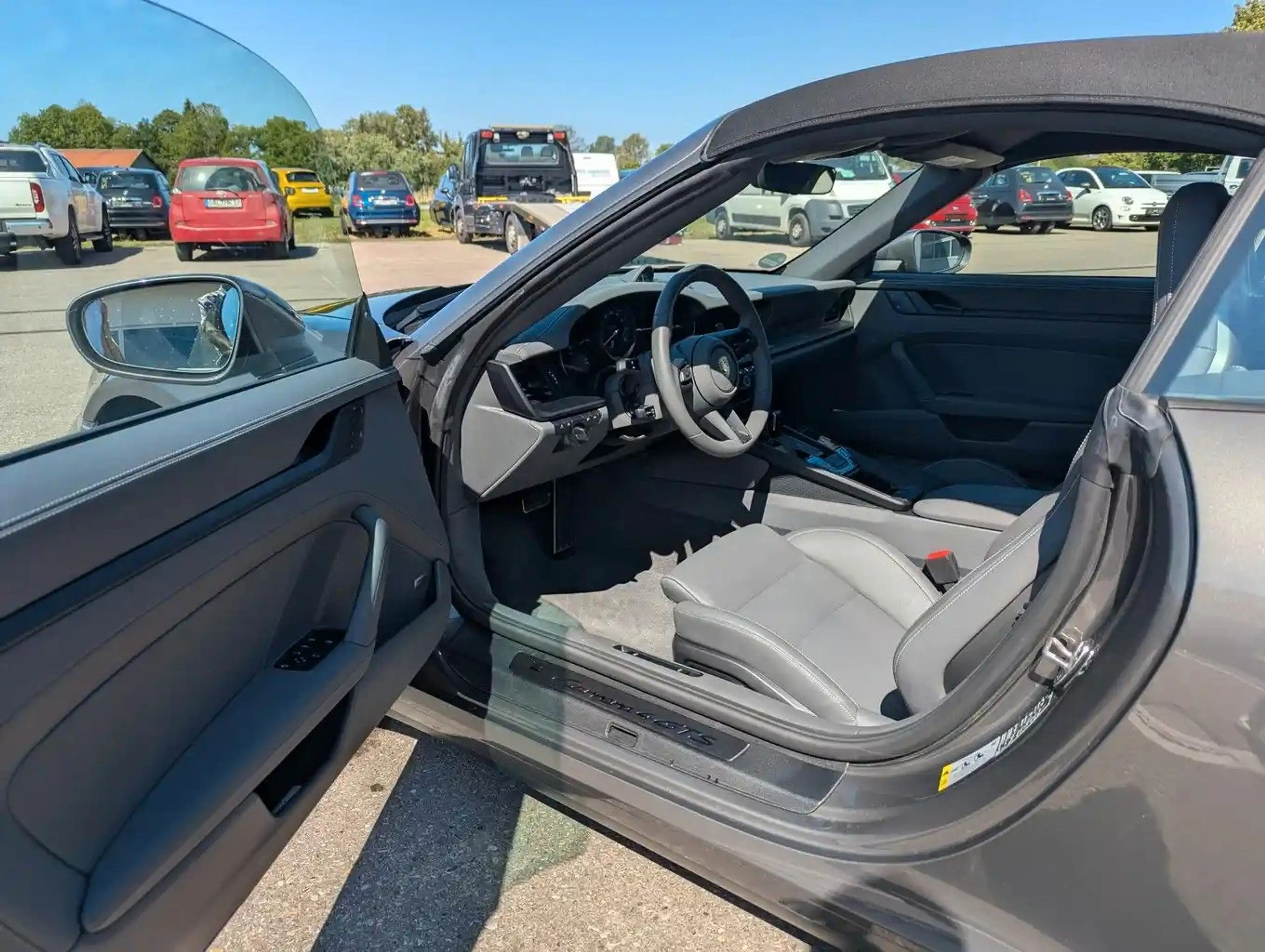 Porsche 911 Carrera 4 GTS Cabriolet1.Hand neuwertig Lift — photo 15