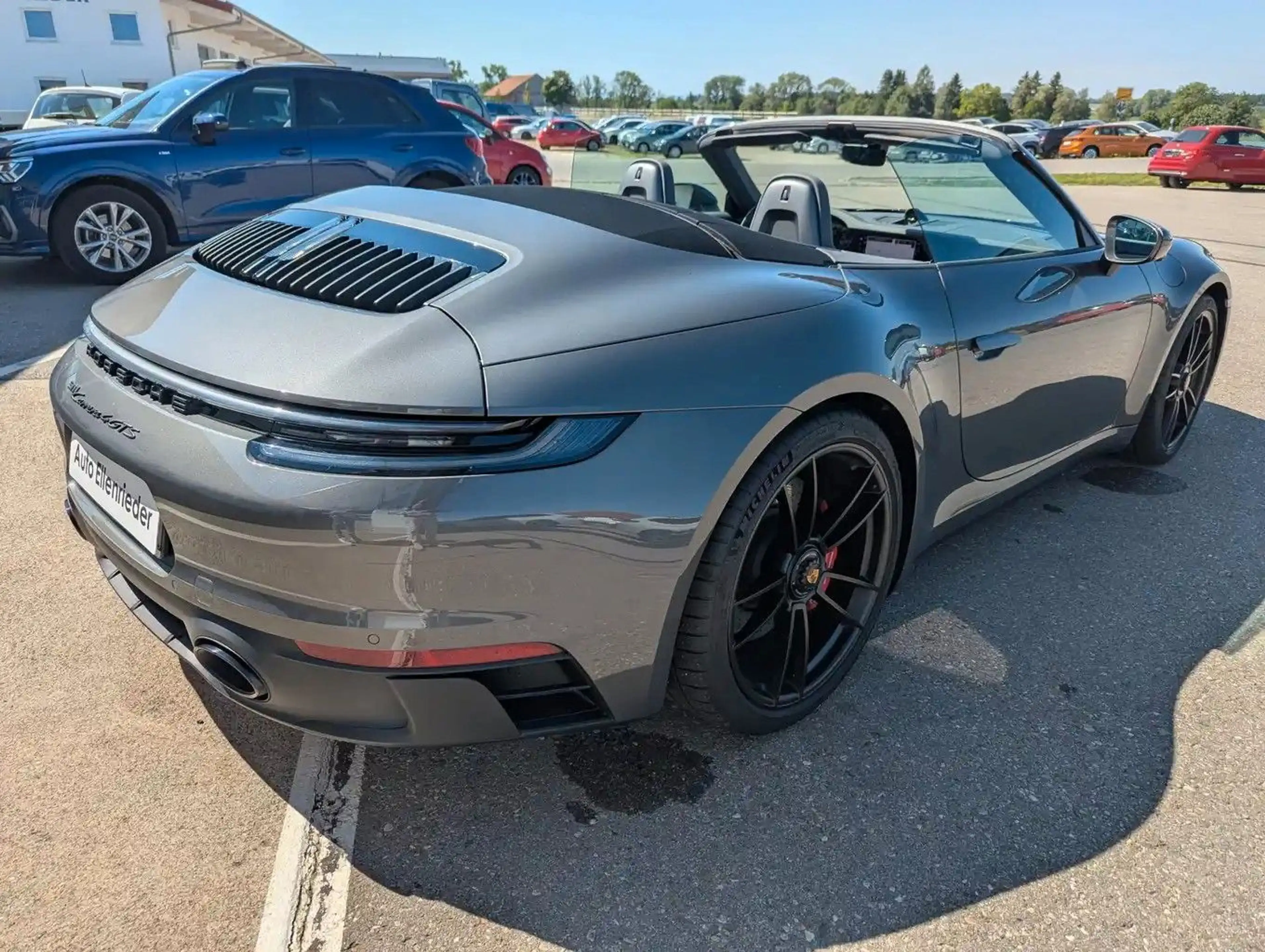 Porsche 911 Carrera 4 GTS Cabriolet1.Hand neuwertig Lift — photo 12