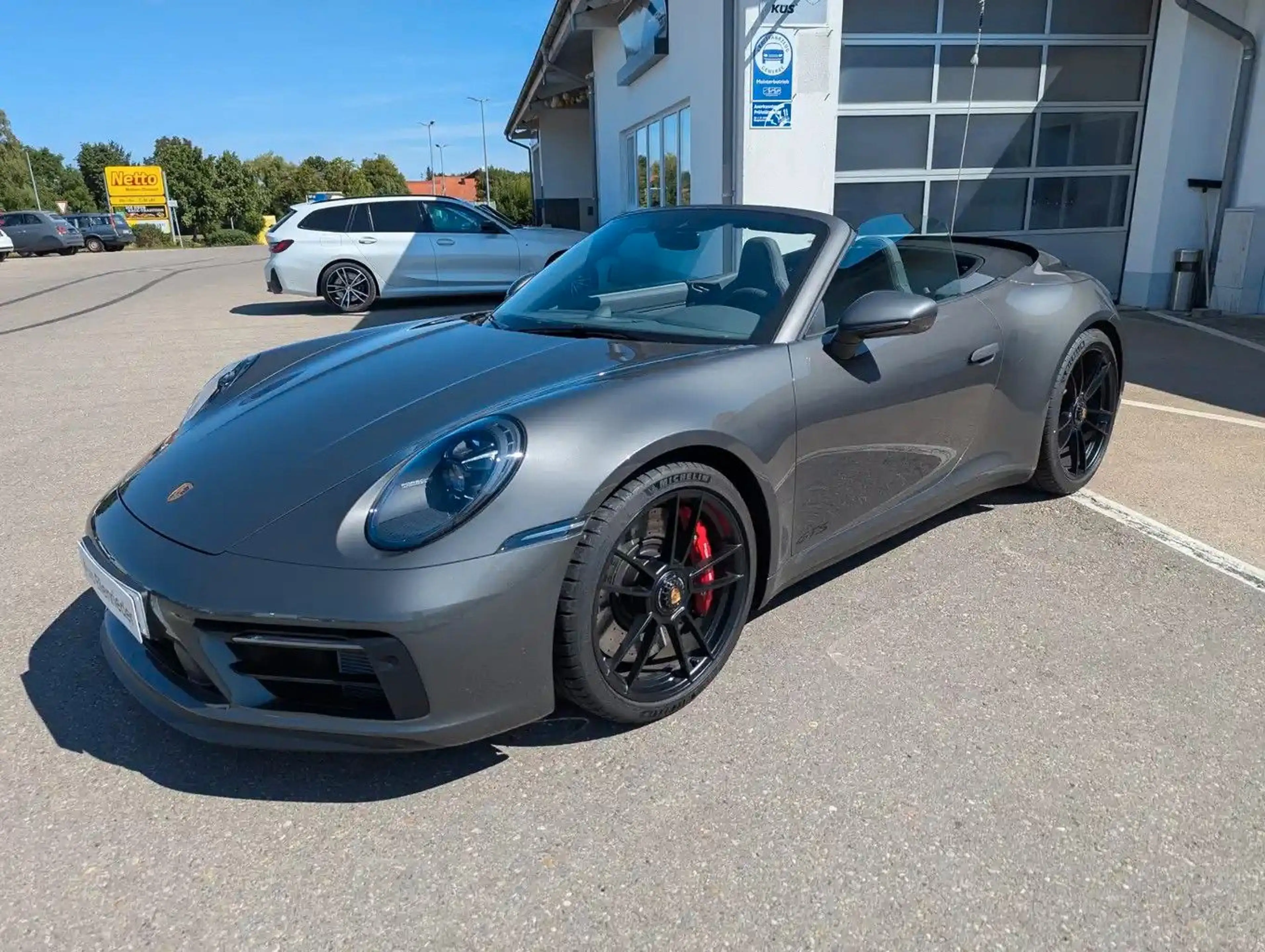 Porsche 911 Carrera 4 GTS Cabriolet1.Hand neuwertig Lift — photo 9