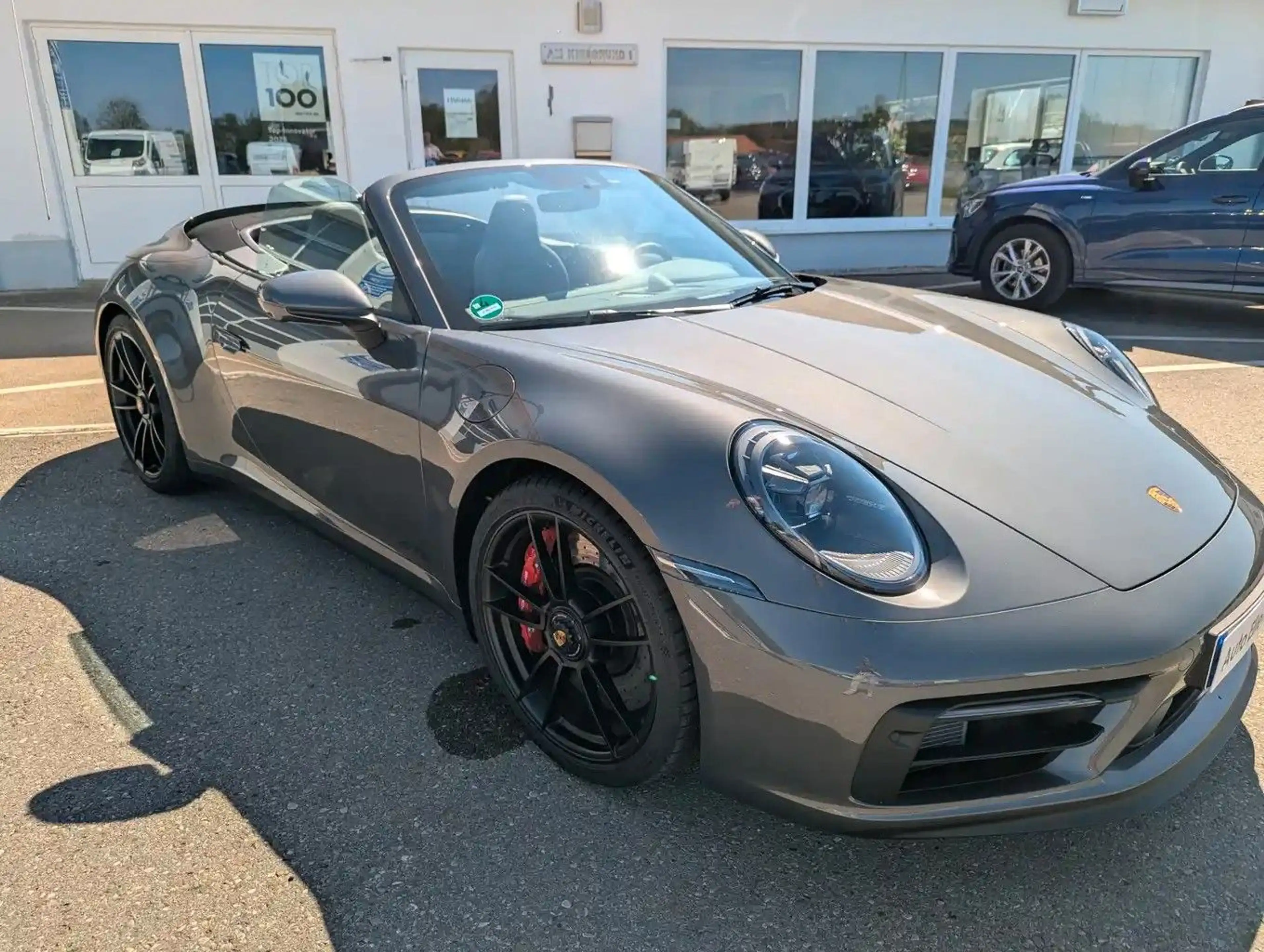 Porsche 911 Carrera 4 GTS Cabriolet1.Hand neuwertig Lift — photo 11