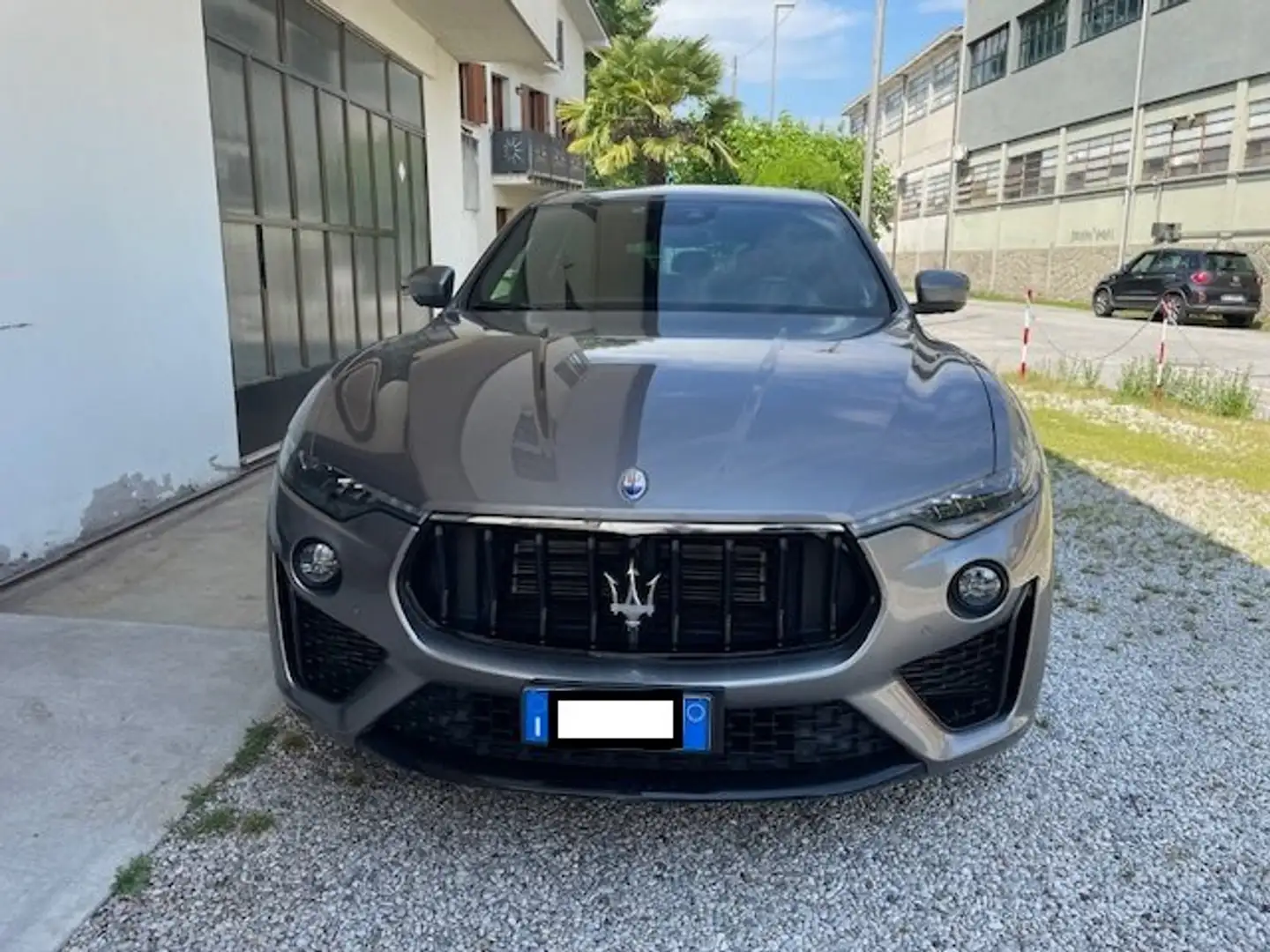 Maserati Levante Levante 3.0 V6 Gransport 275cv auto Grigio - 2