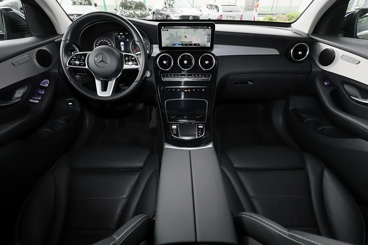 Mercedes-Benz GLC 300 de 4MATIC KAMERA+TOTWINKEL+MBUX+LED+19" 5