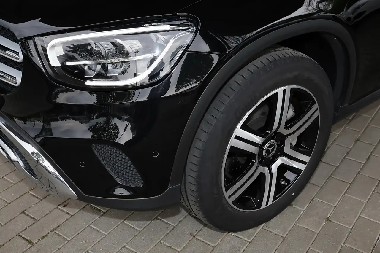 Mercedes-Benz GLC 300 de 4MATIC KAMERA+TOTWINKEL+MBUX+LED+19" 3