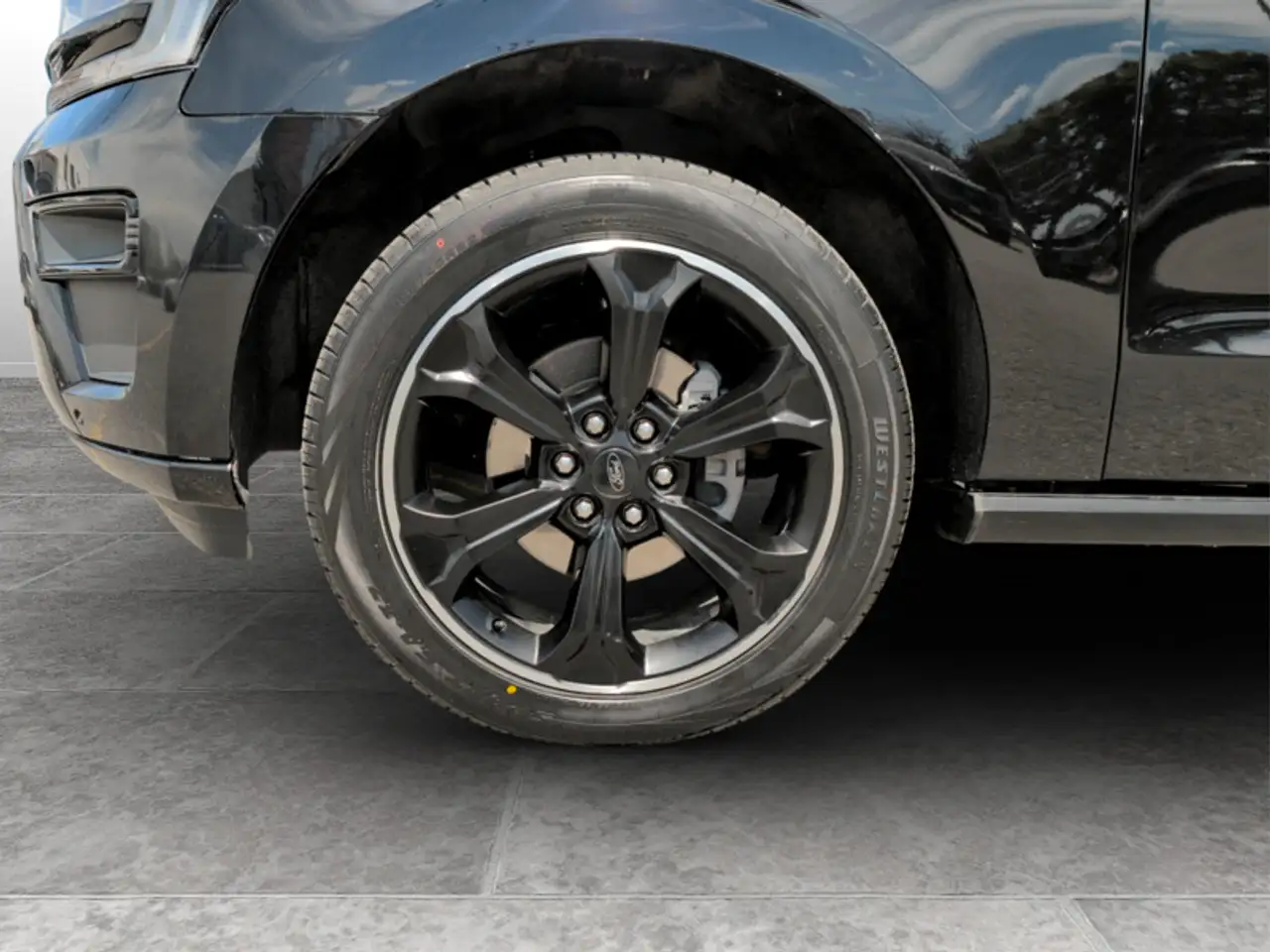 Ford Expedition снимка Ford Expedition