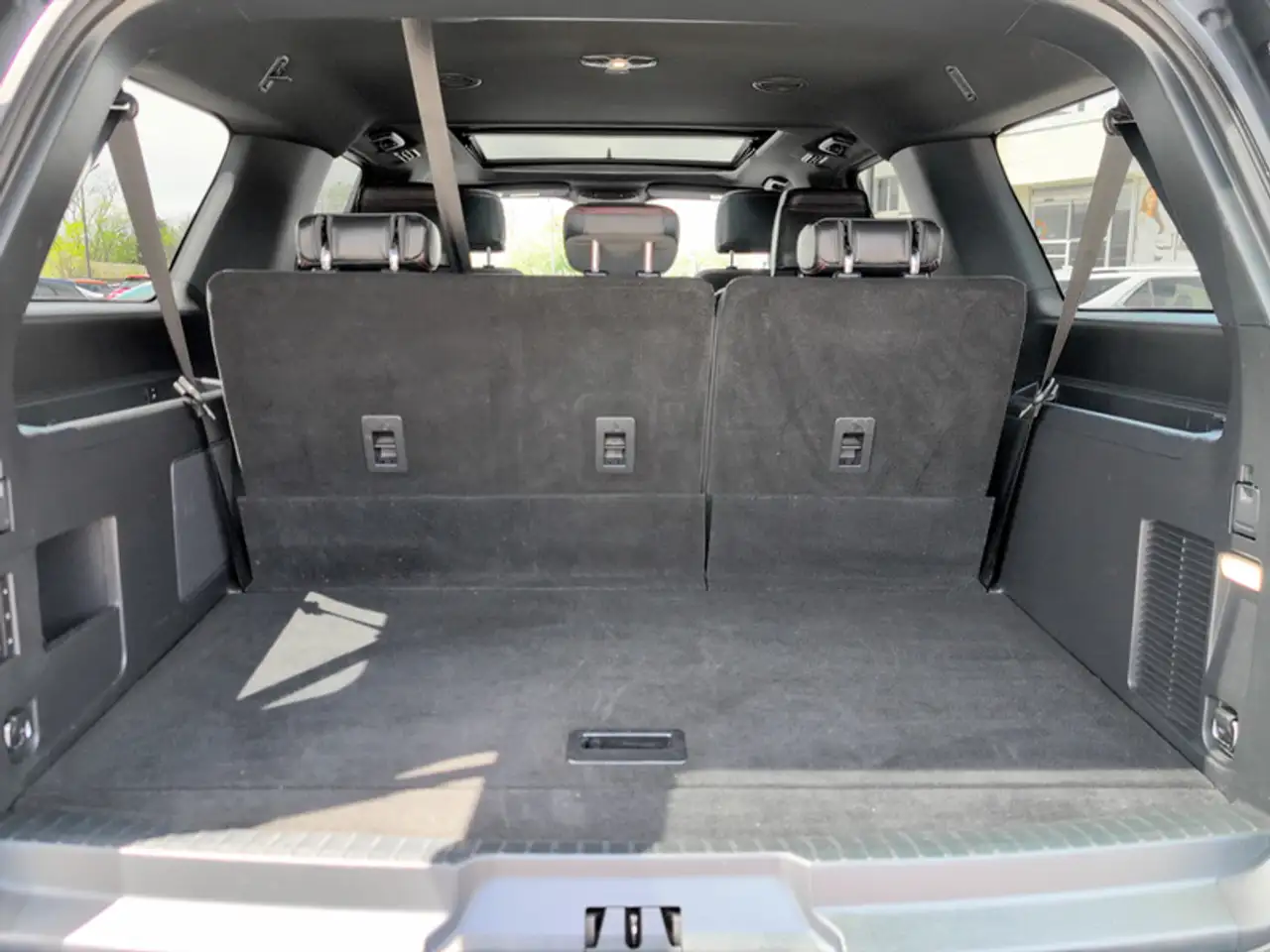 Ford Expedition снимка Ford Expedition