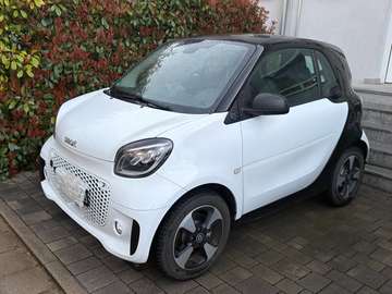 smart fortwo coupe EQ passion