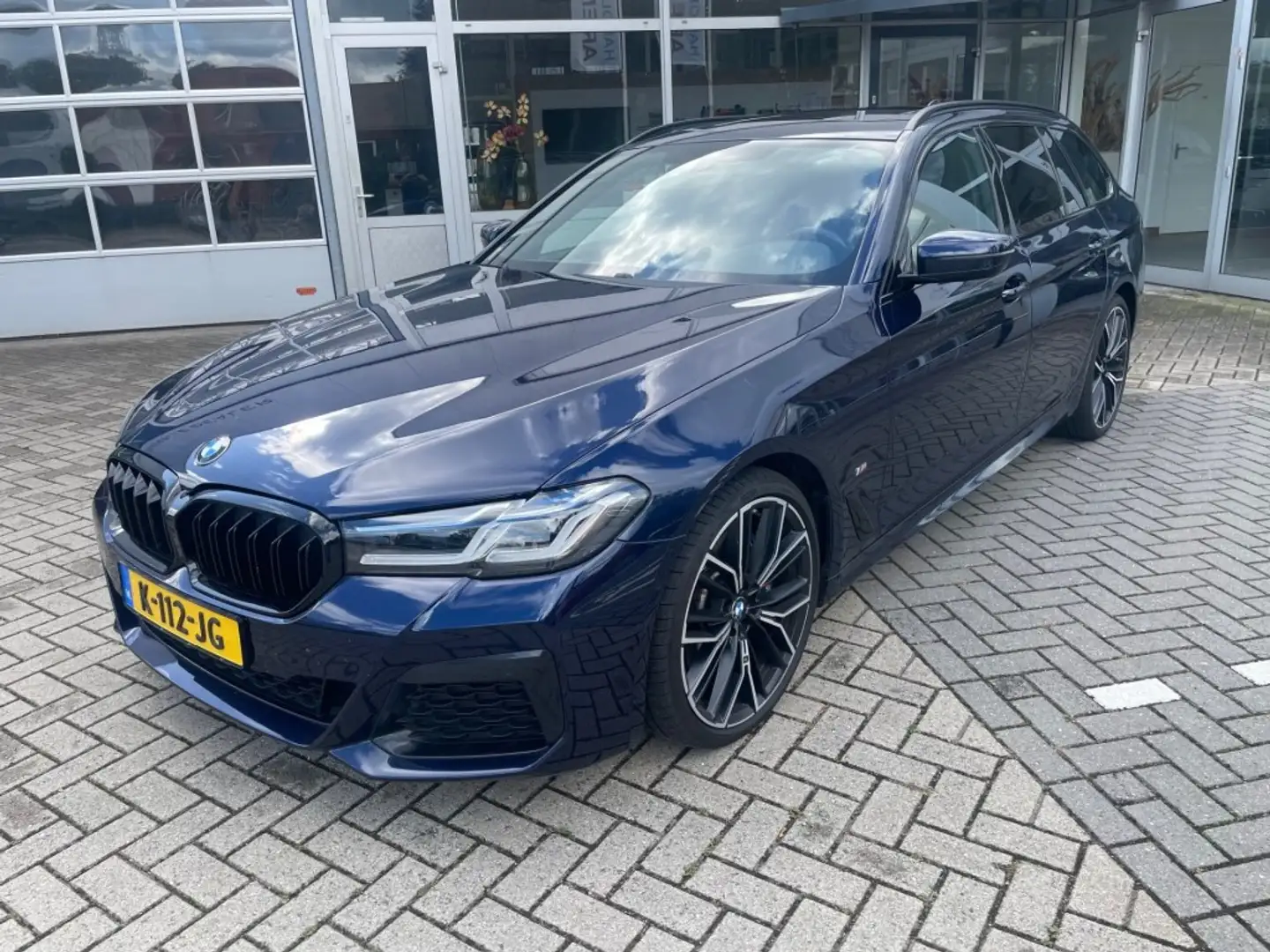 BMW 530 530i Touring X drive M sport Bleu - 1
