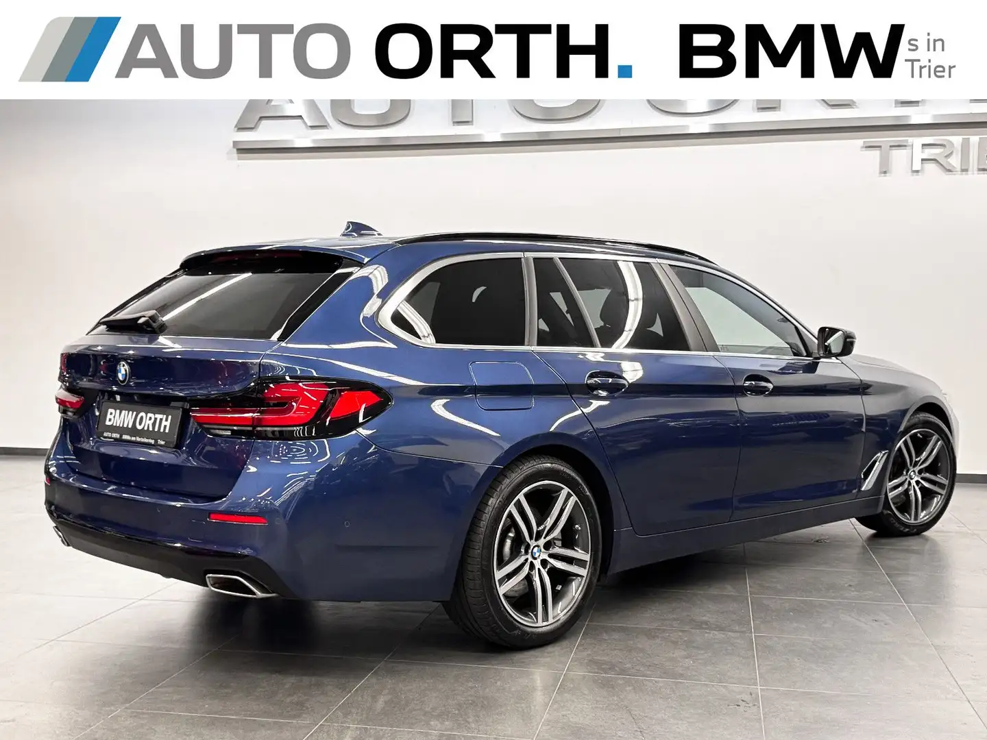 BMW 520 d Touring LC-PROF HUD PANO ACC LASER AHK h/k Blau - 2