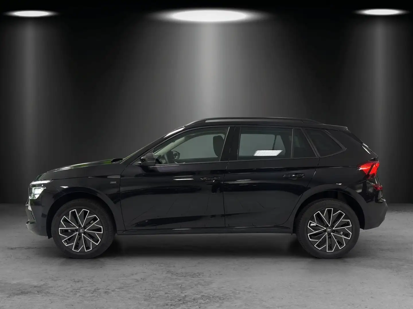 Skoda Kamiq Tour 1,0 TSI 70 kW Schwarz - 2