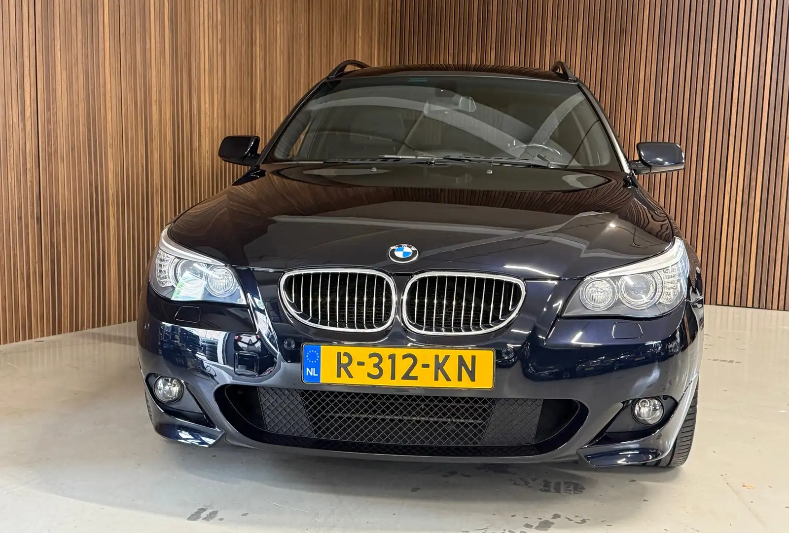 BMW 530 5-serie Touring 530xi - Youngtimer - incl BTW Zwart - 2
