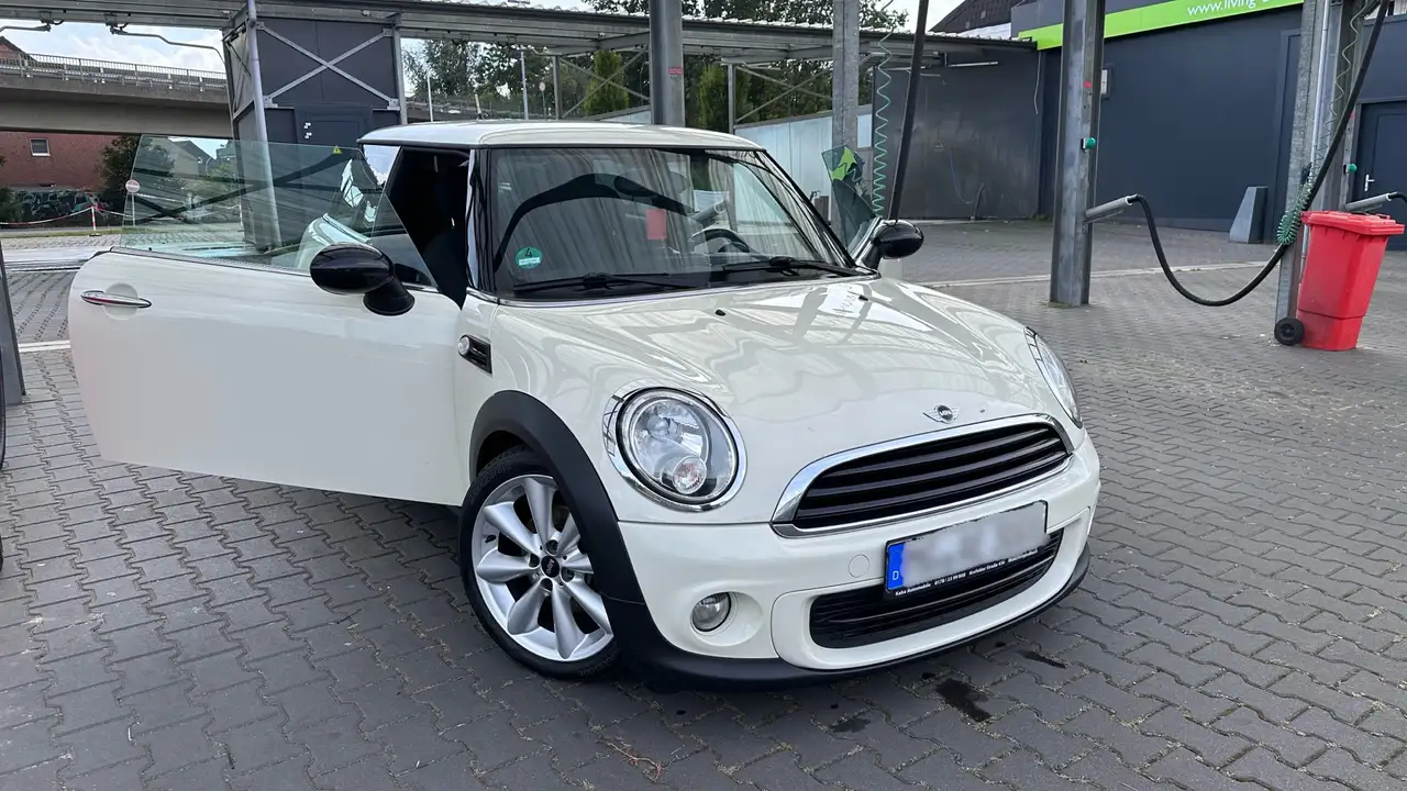 MINI One