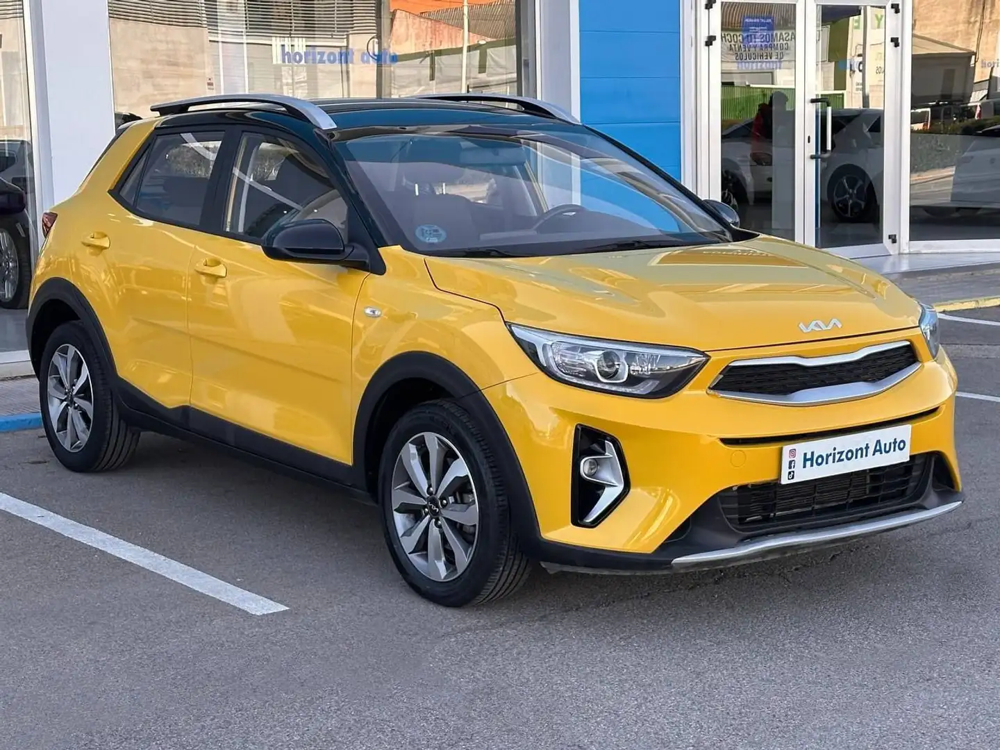 Kia Stonic Concept žuta - 1