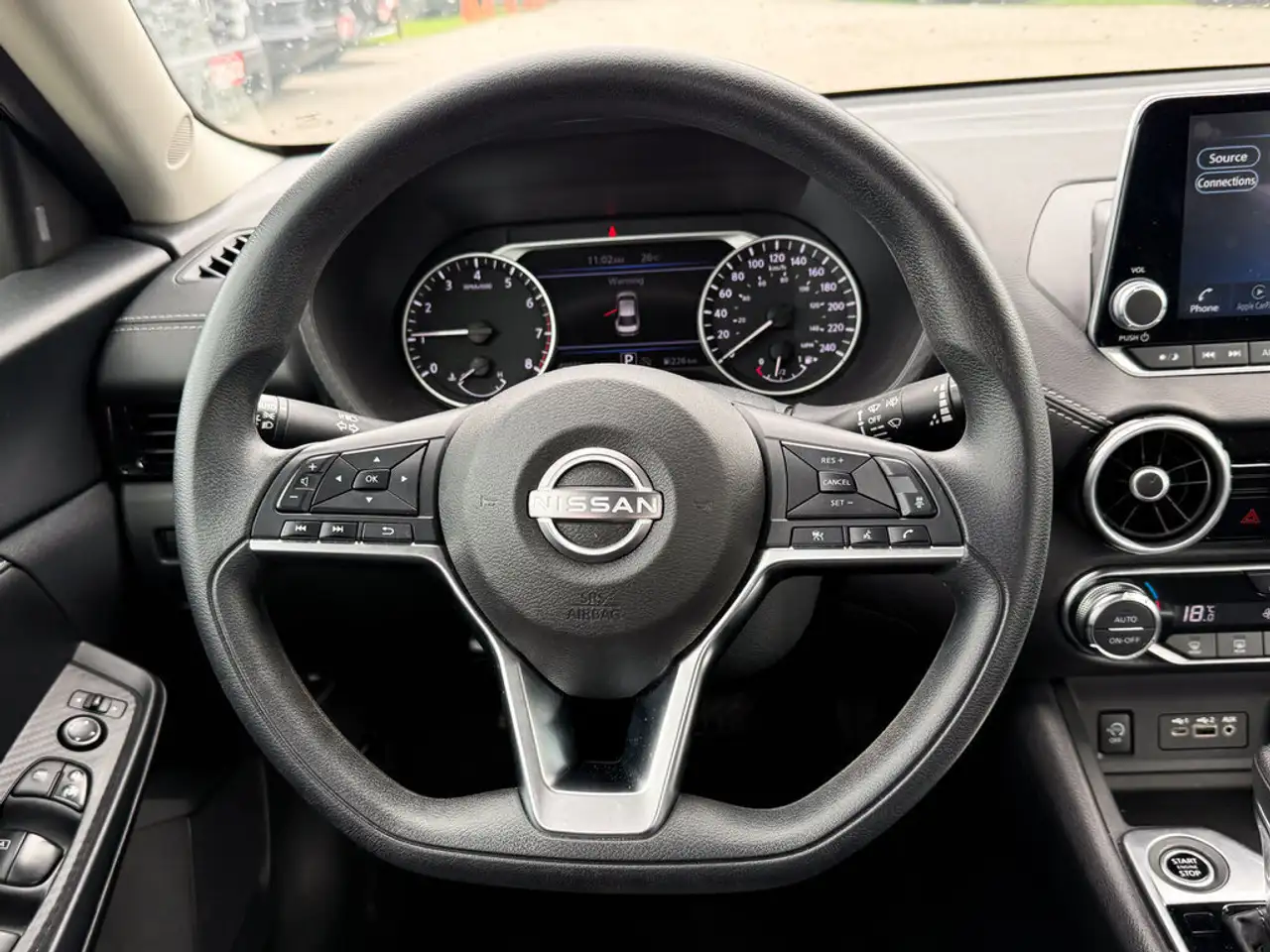 Nissan Sentra fotografie Nissan Sentra