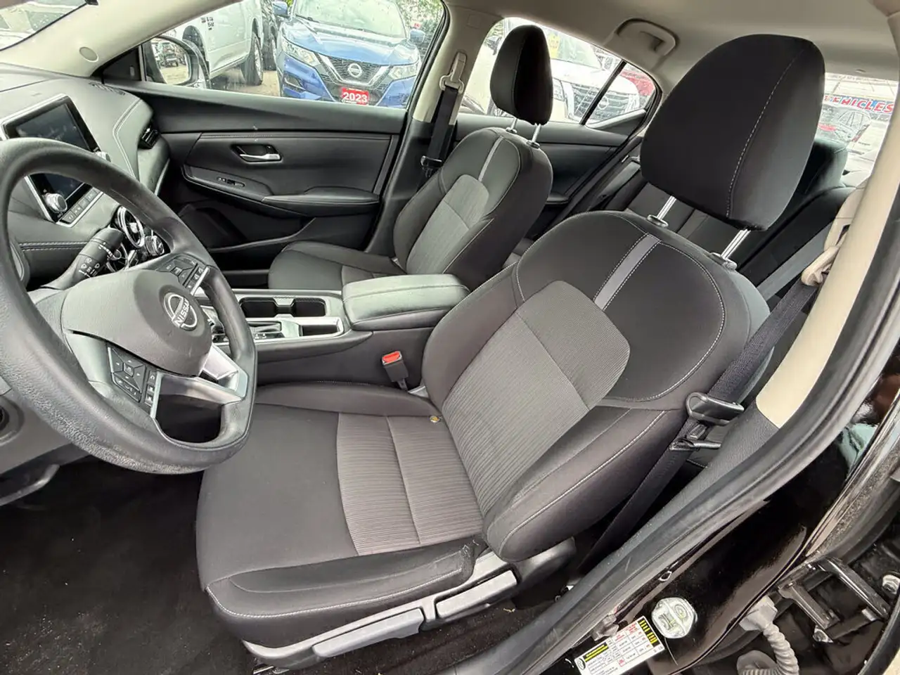 Nissan Sentra снимка Nissan Sentra