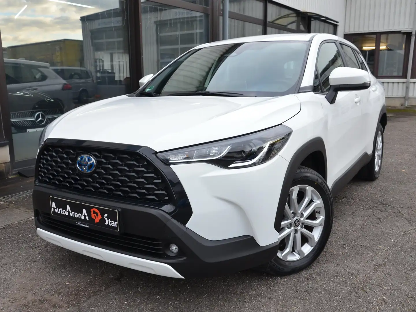 Toyota Corolla Cross Hybrid FWD Business Edition,Klimas,Navi,Camera Weiß - 1