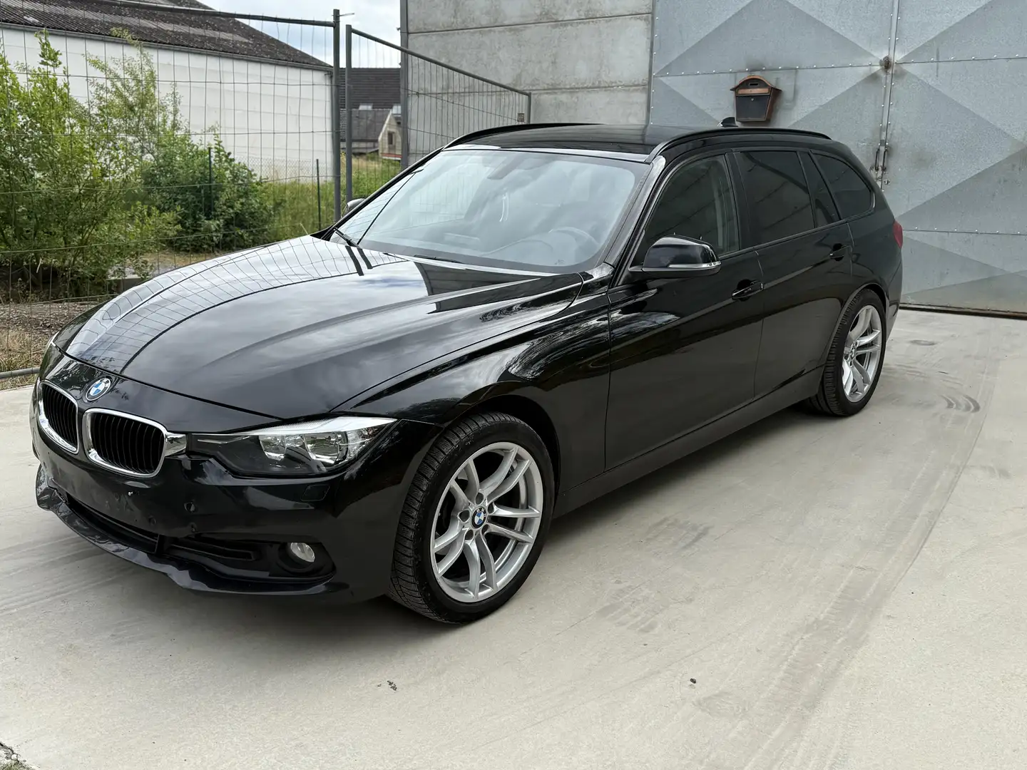 BMW 316 Touring dA - 1