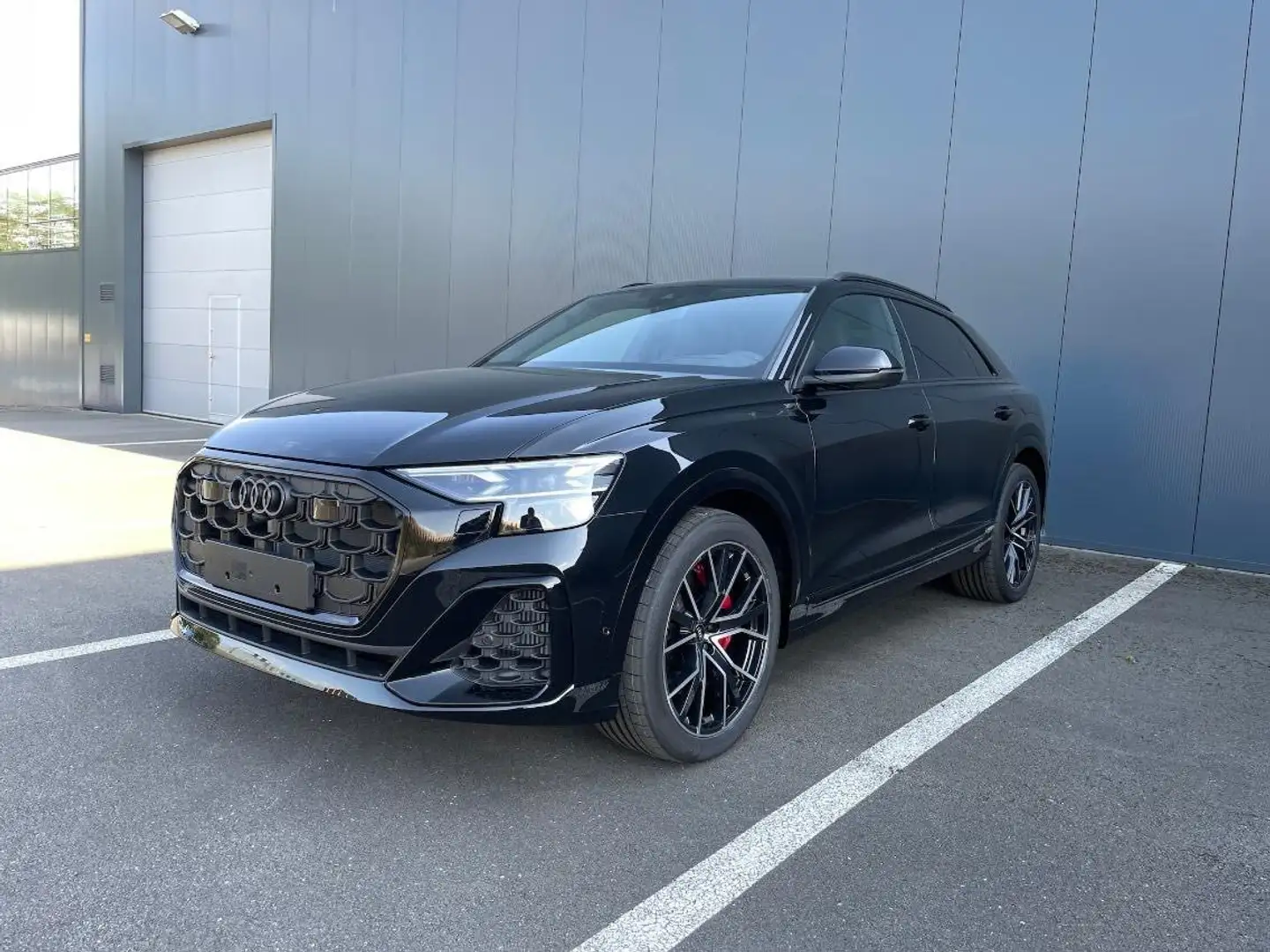 Audi Q8 Q8 e-hybrid 55 TFSI e Quattro S line  ***NEW*** Noir - 1