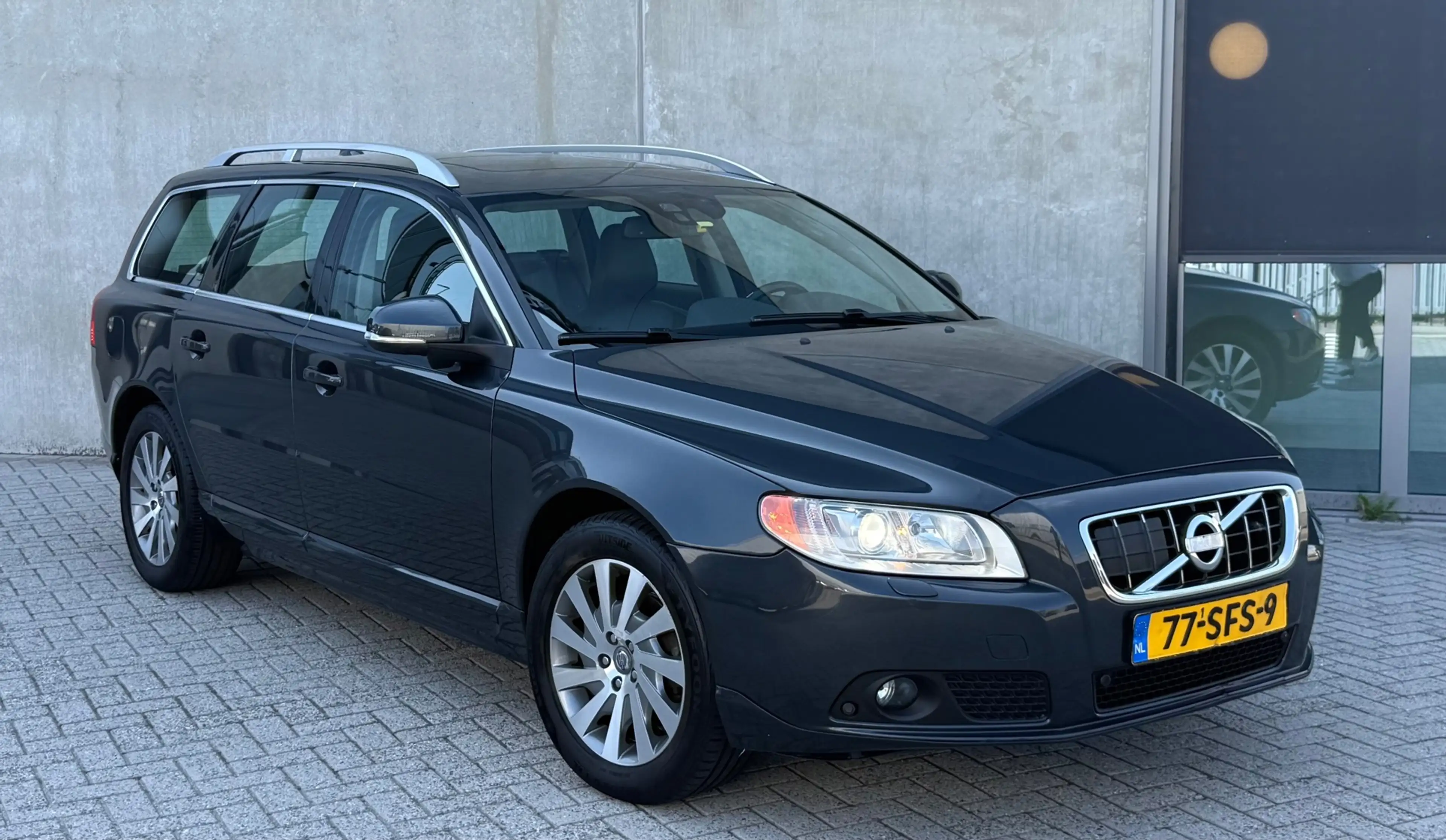 Volvo V70 1.6 T4 Limited Edition 2011 Grijs BLISS|ADAPT|APK — photo 13