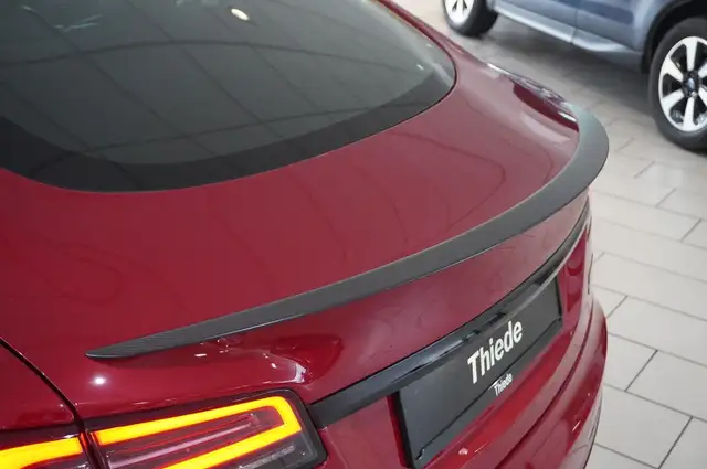 Tesla Model S view 12