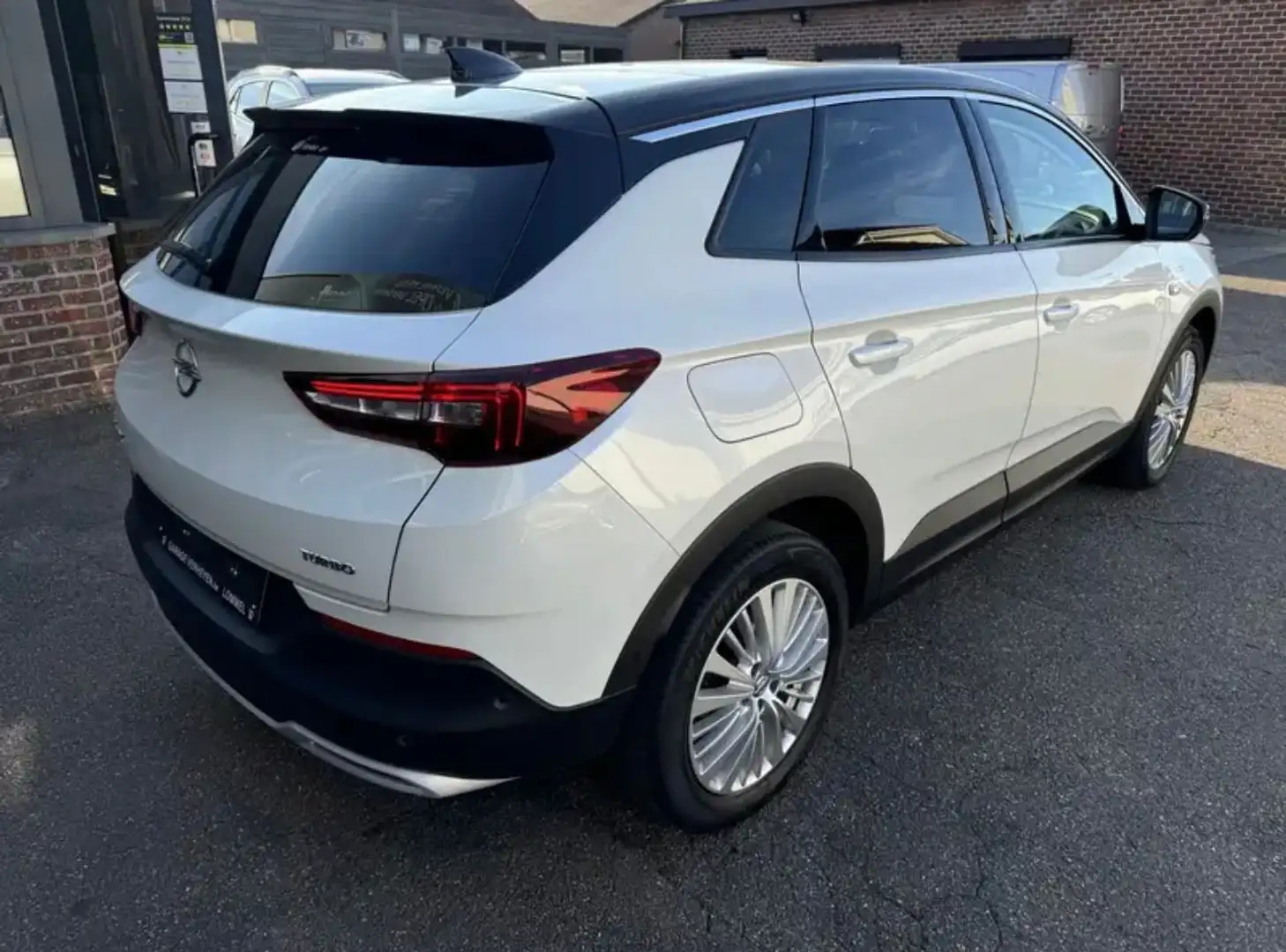 Opel Grandland X Grandland X 1.5 D Start/Stop Automatik Design Line Wit - 2