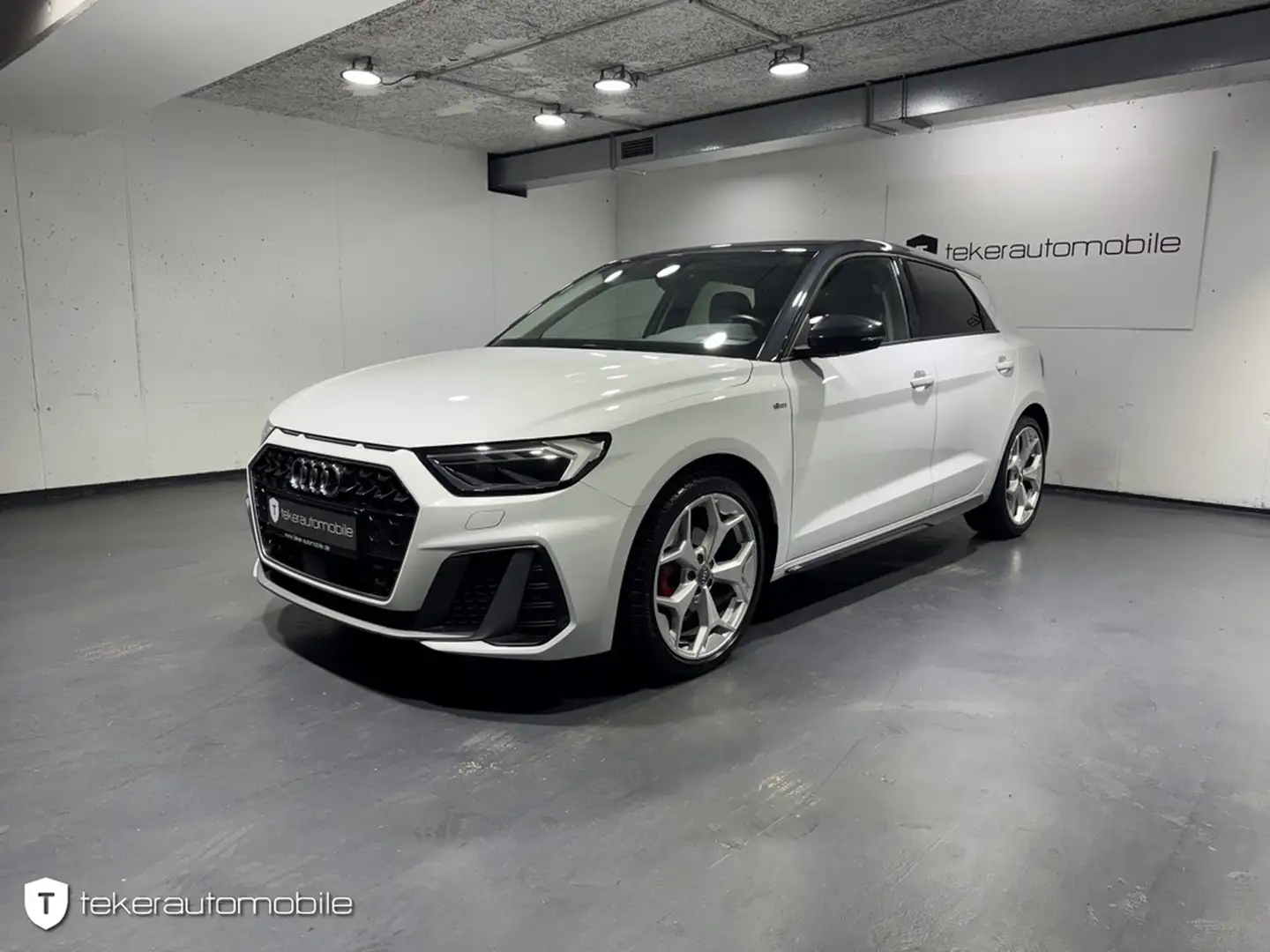 Audi A1 Sportback 25 TFSI S line *CarPlay*LED*Leder* Wit - 1