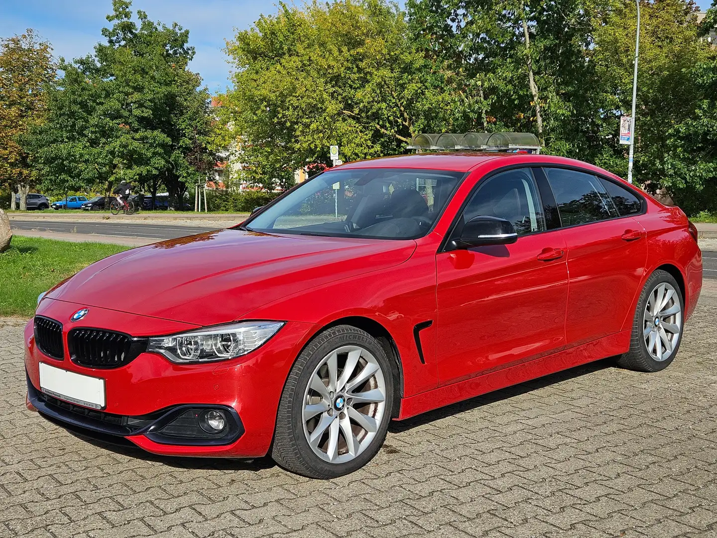 BMW 420 i Gran Coupe Sport Line VOLL-LED NAVI Leder SHZ... Rouge - 1