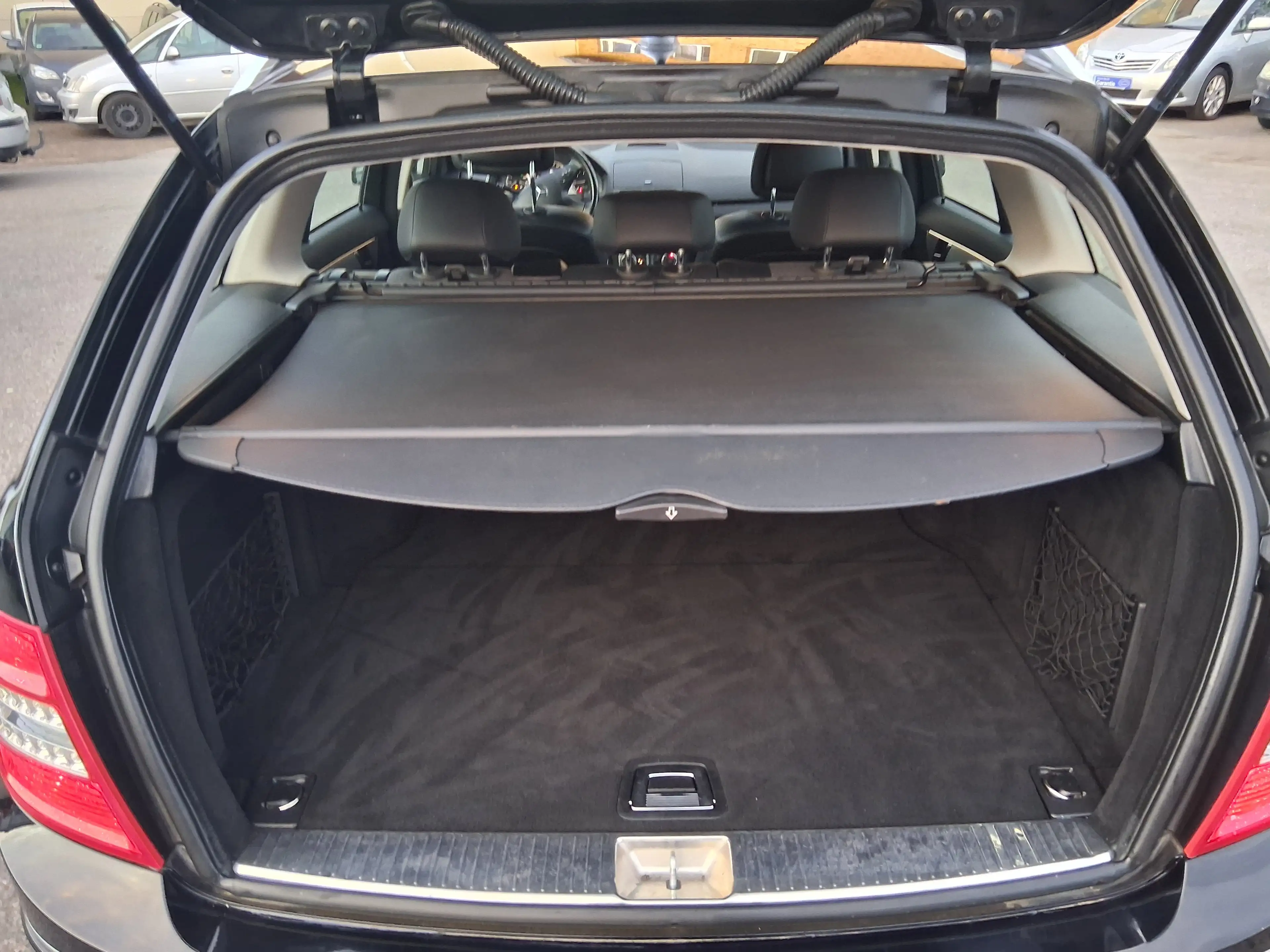 Mercedes-Benz C 250 C 250 T CDI BlueEfficiency (204.203) Avantgarde — photo 13