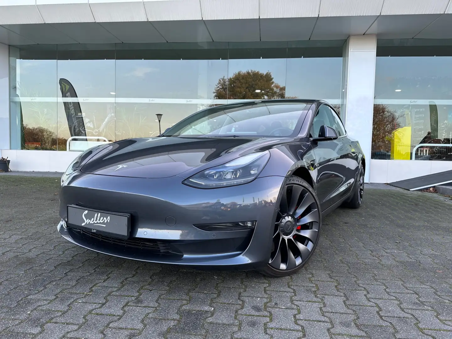 Tesla Model 3 Performance 82KW 2e Gen 12-2021 incl. btw, 12% bij Grijs - 2